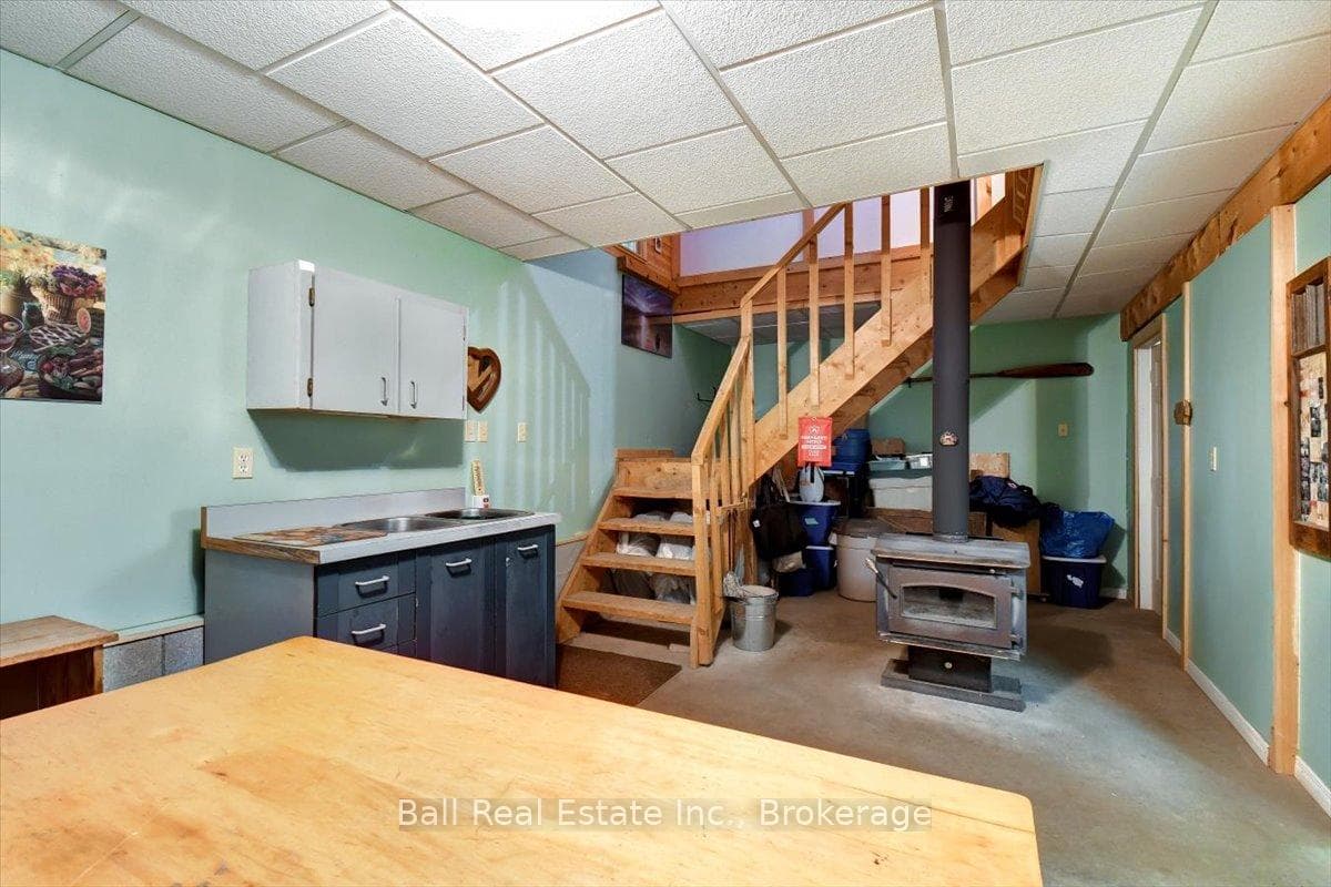 240 Stringer Drive photo 23