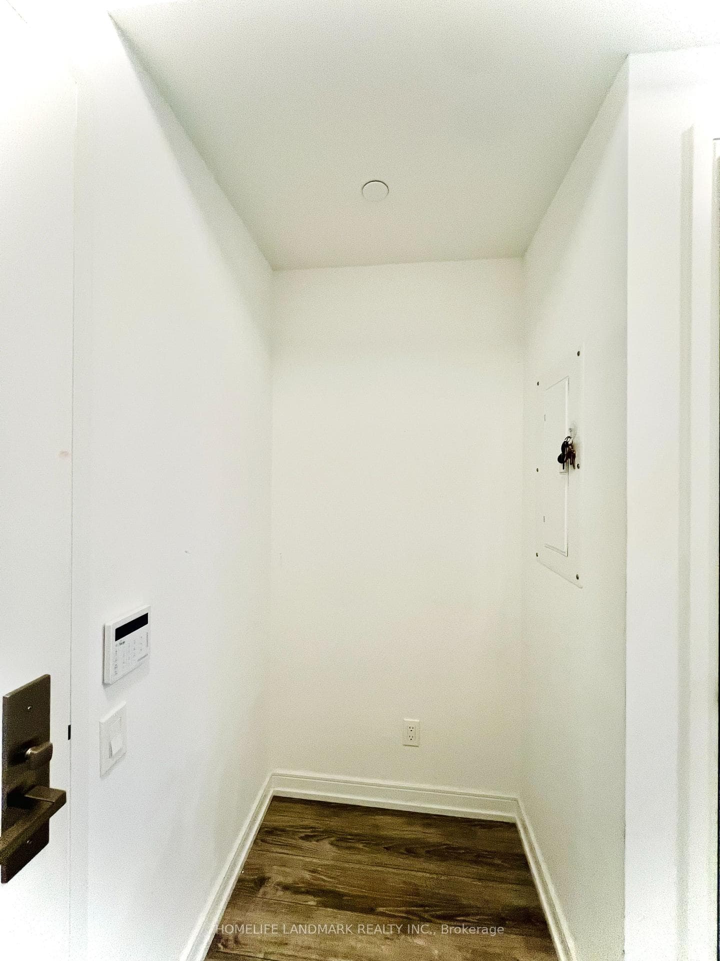 28 Wellesley Street Unit 1106 photo 16