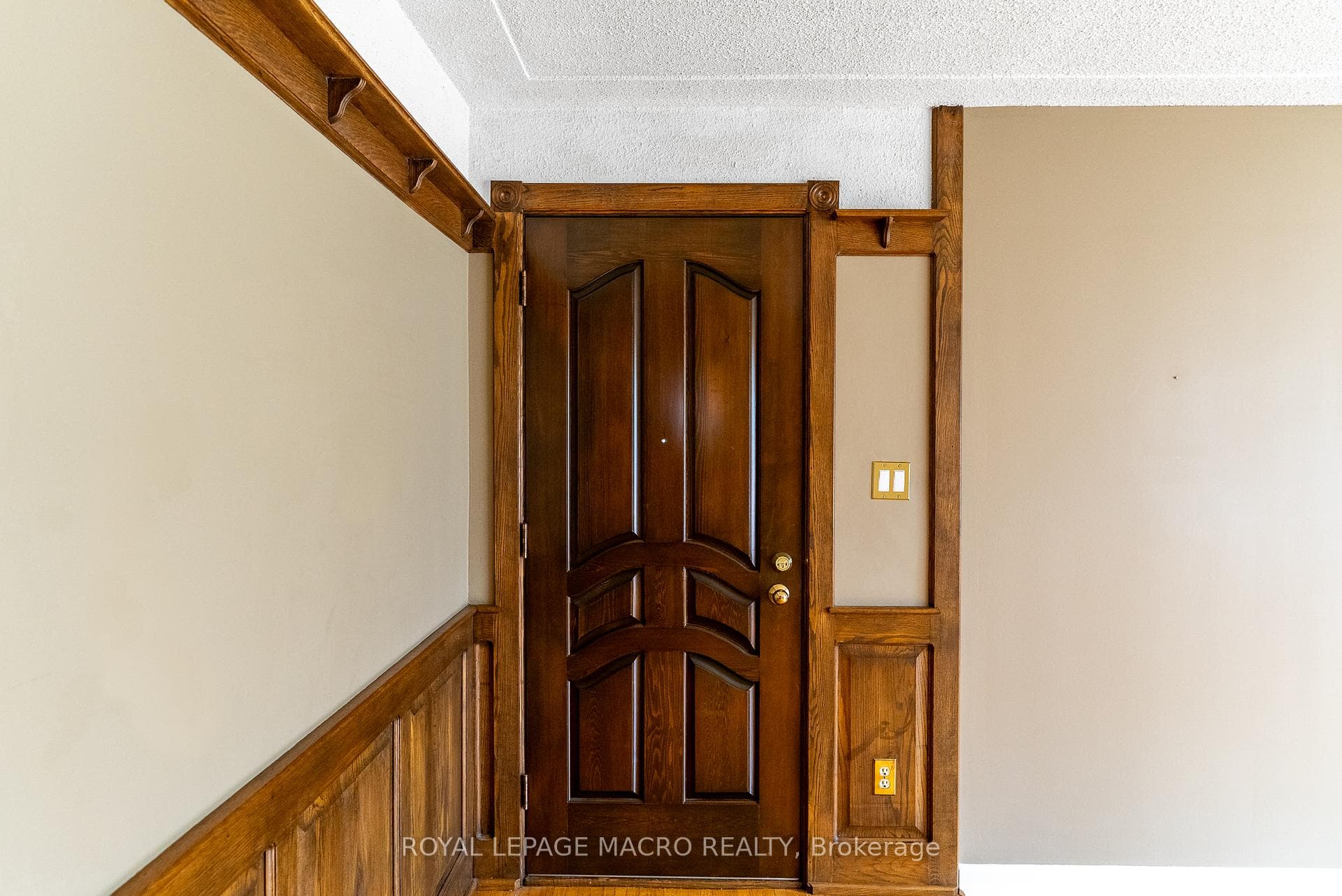 97 Meadowlark Drive photo 4