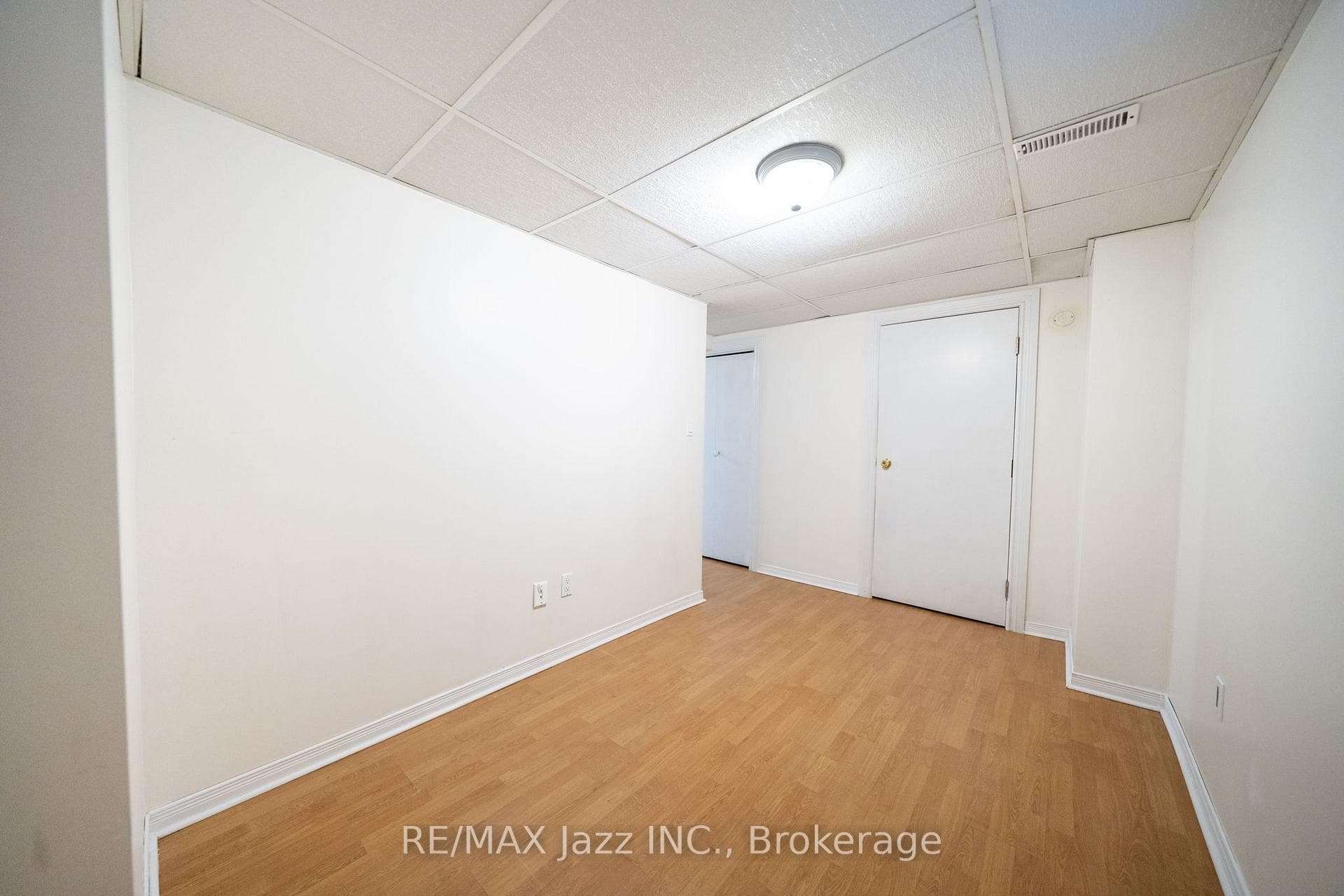 607 Gliddon Avenue photo 43