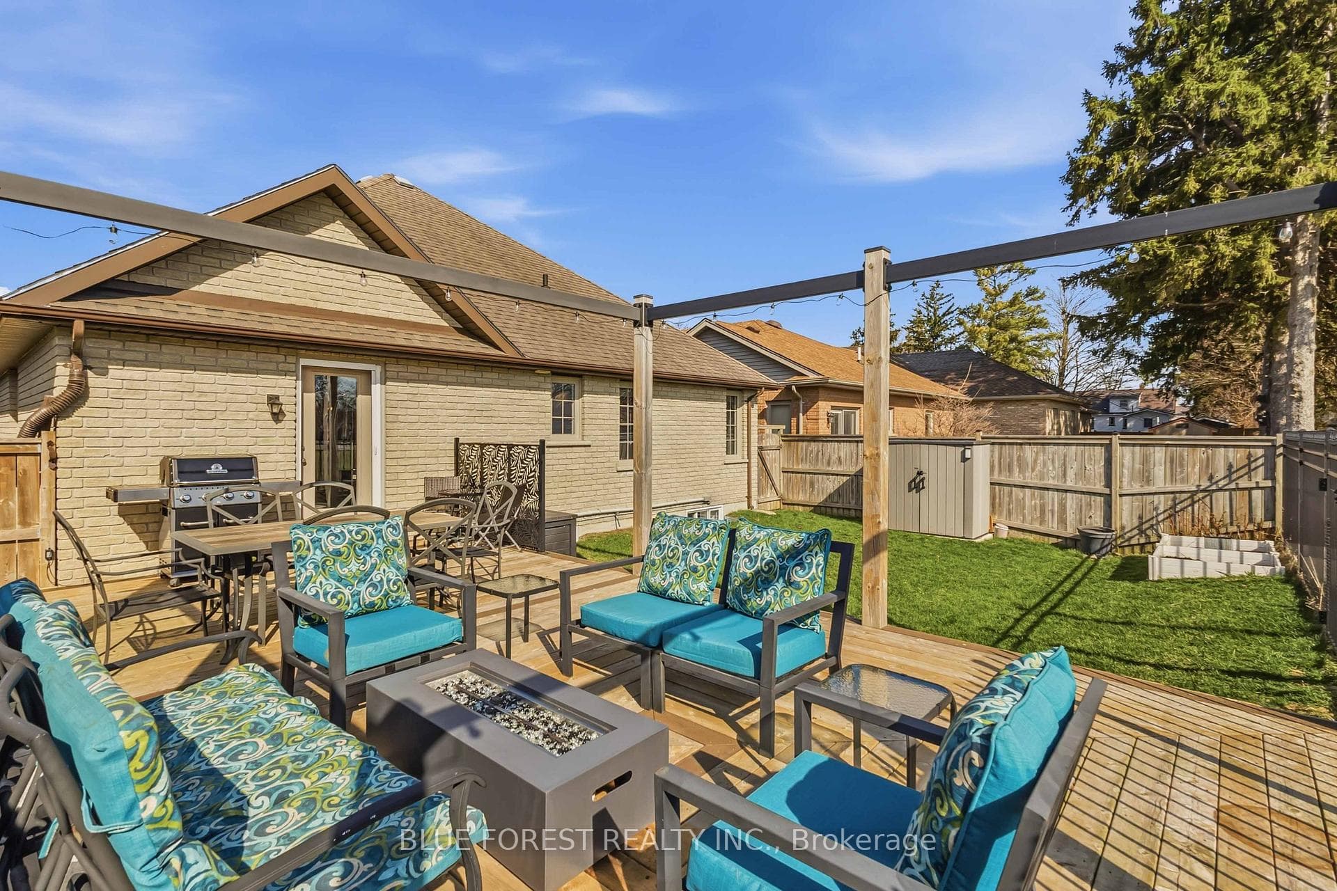 29 Holland Avenue photo 36