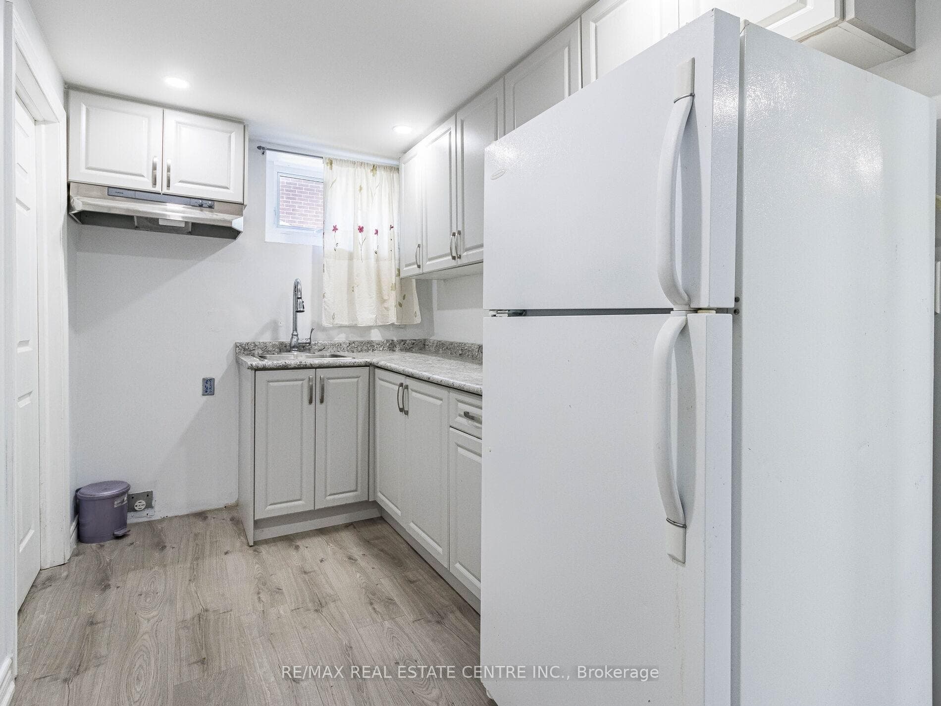 127 Cabot Street photo 28