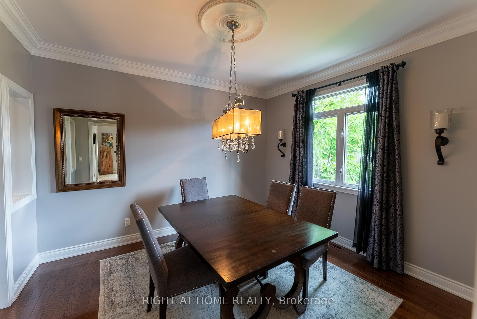 1660 Moyer Avenue photo 6