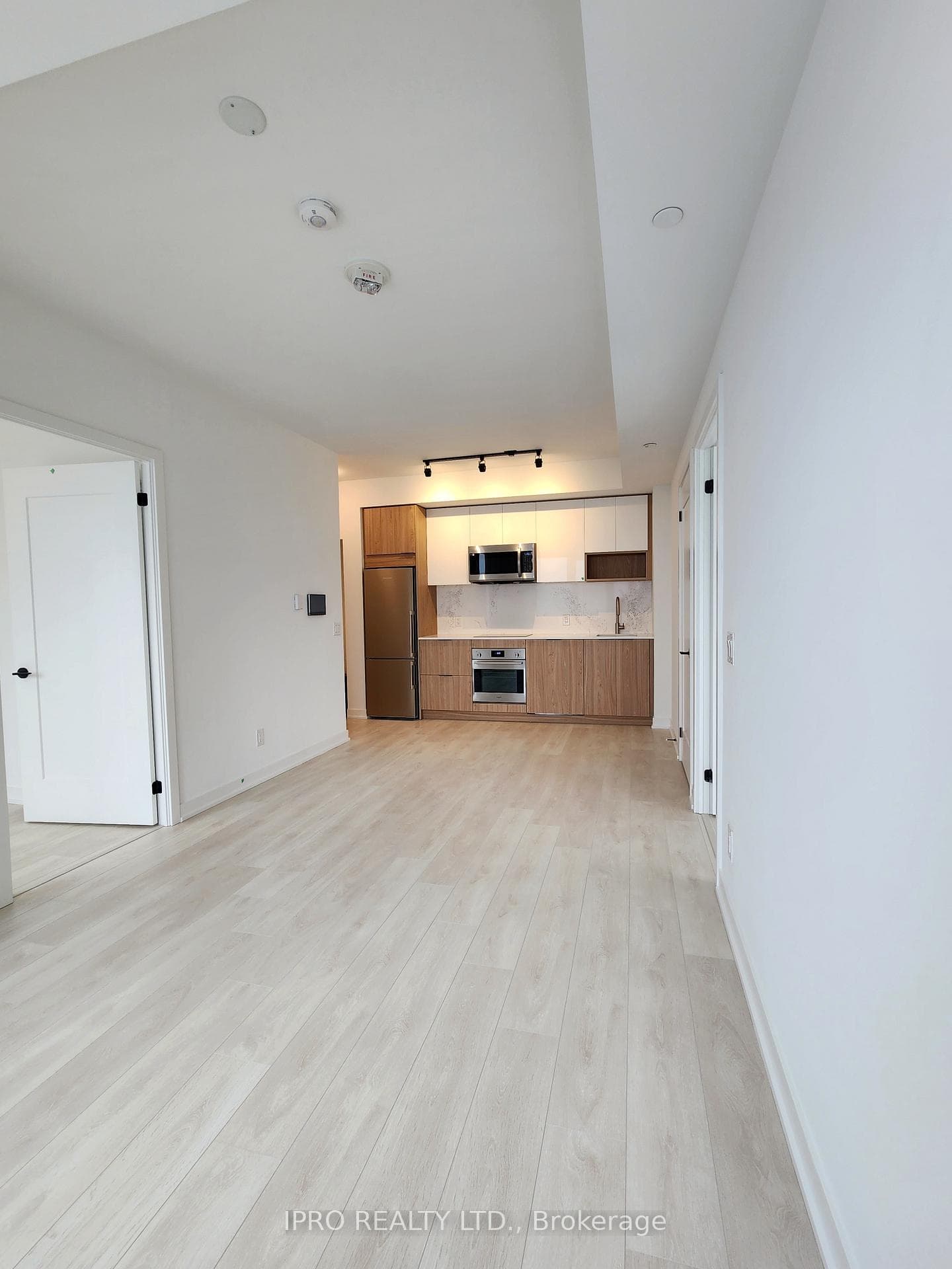 5 Defries Street photo 2