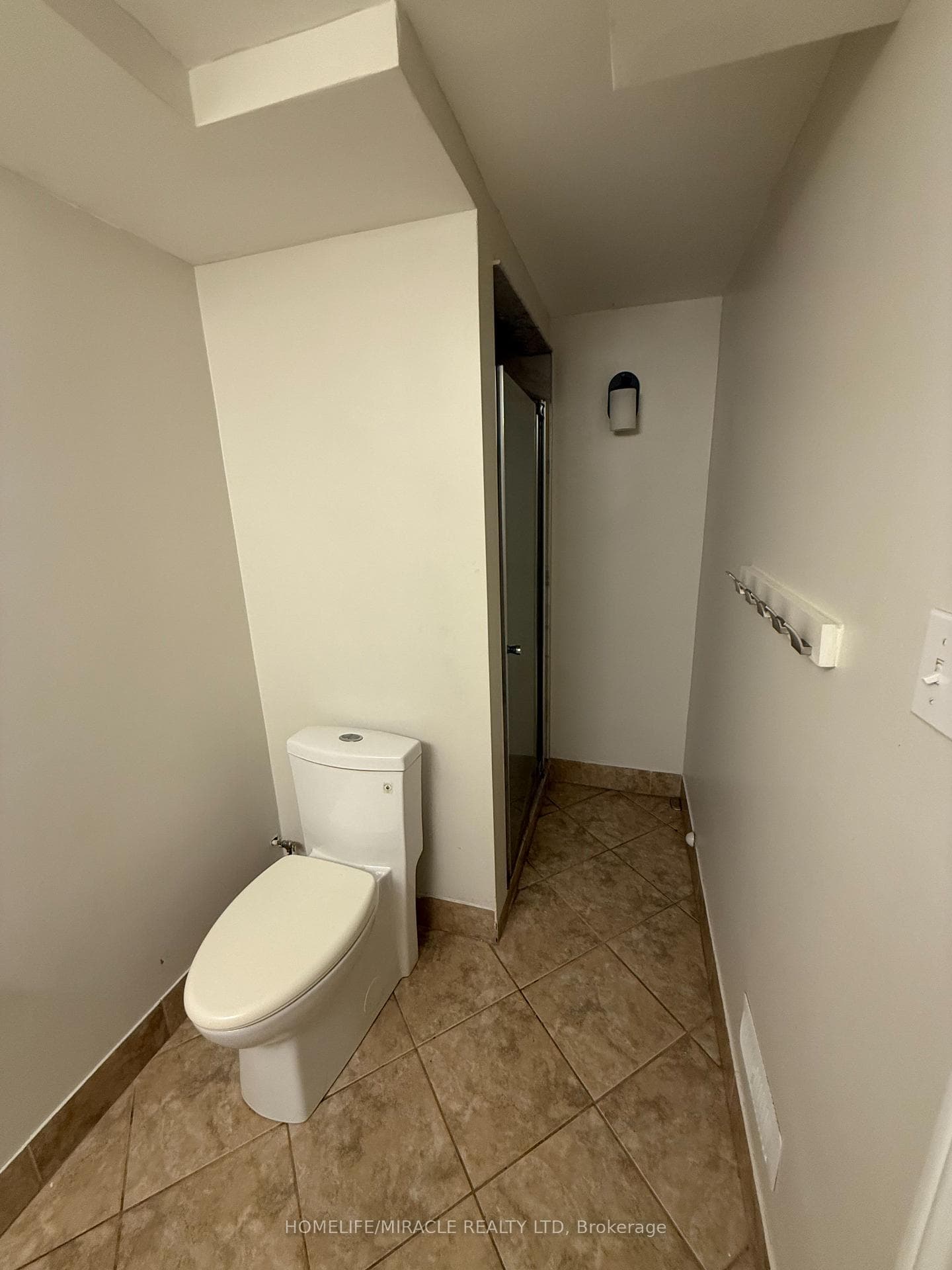 11 Garnet Street photo 29