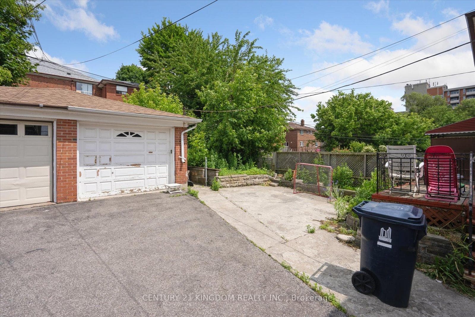 37 Robinson Avenue Unit Lower photo 21