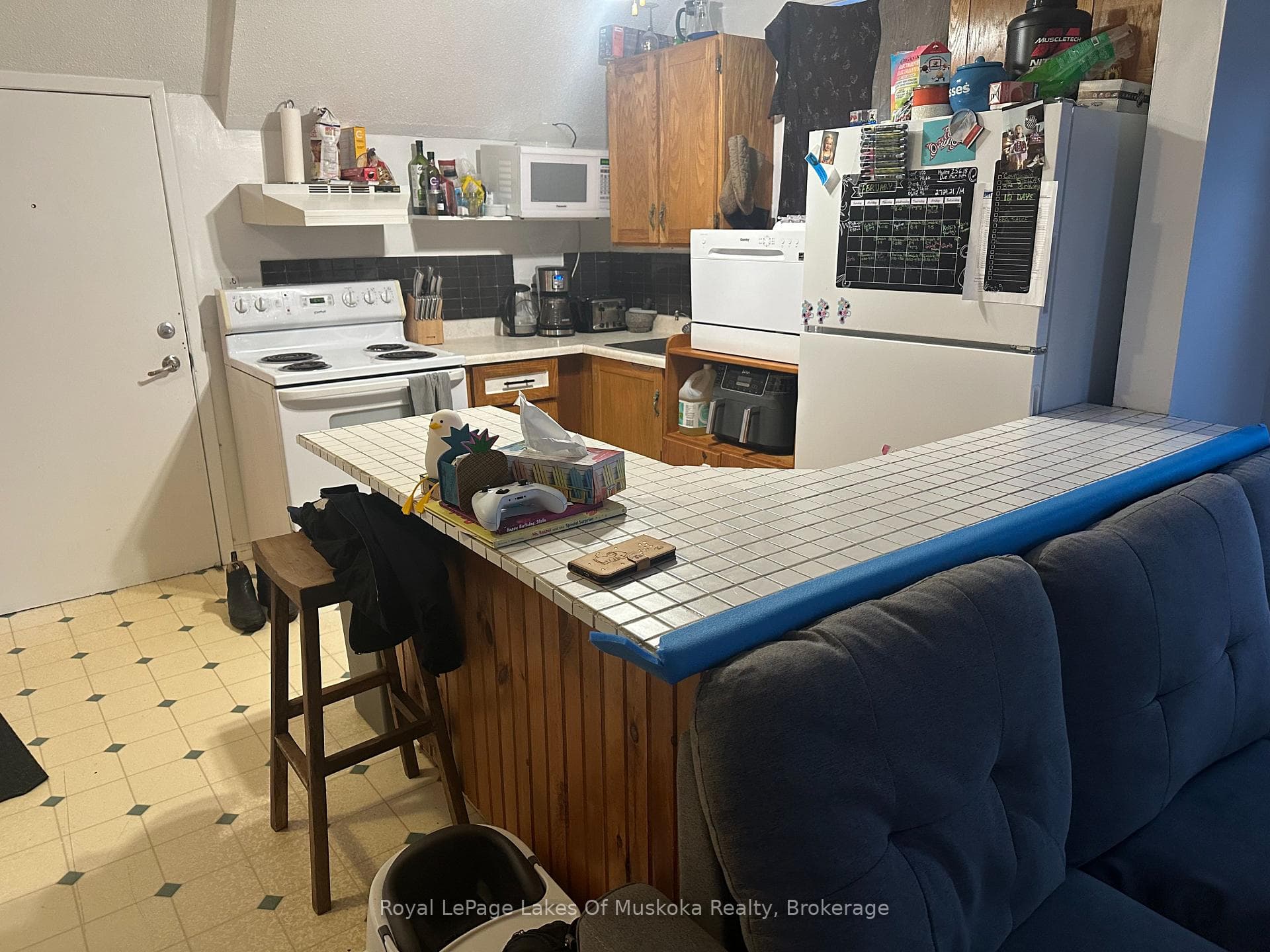 Full Kitchen in Larger Apartment
