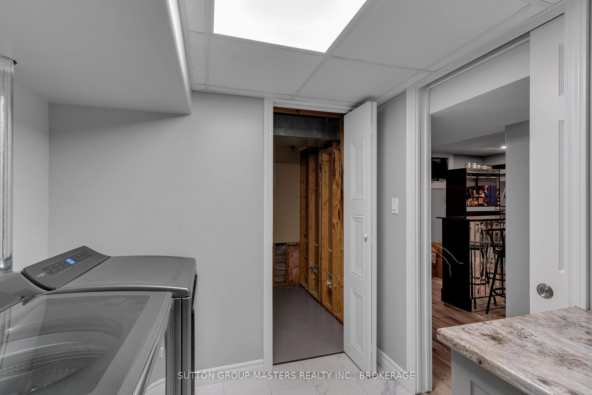 496 Grandtrunk Avenue photo 35