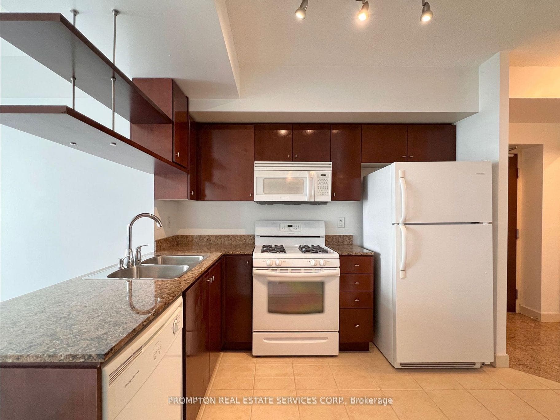 10 Navy Wharf Court Unit 3305 photo 5