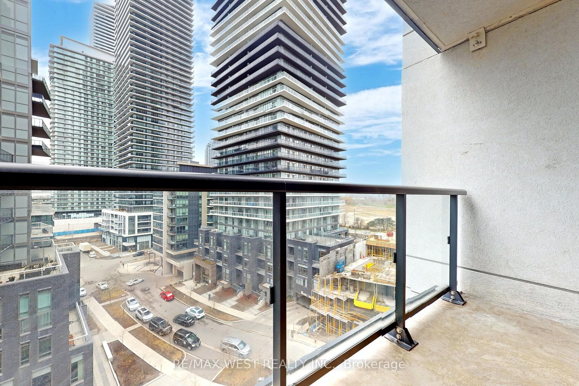 39 Annie Craig Drive Unit 903 photo 17