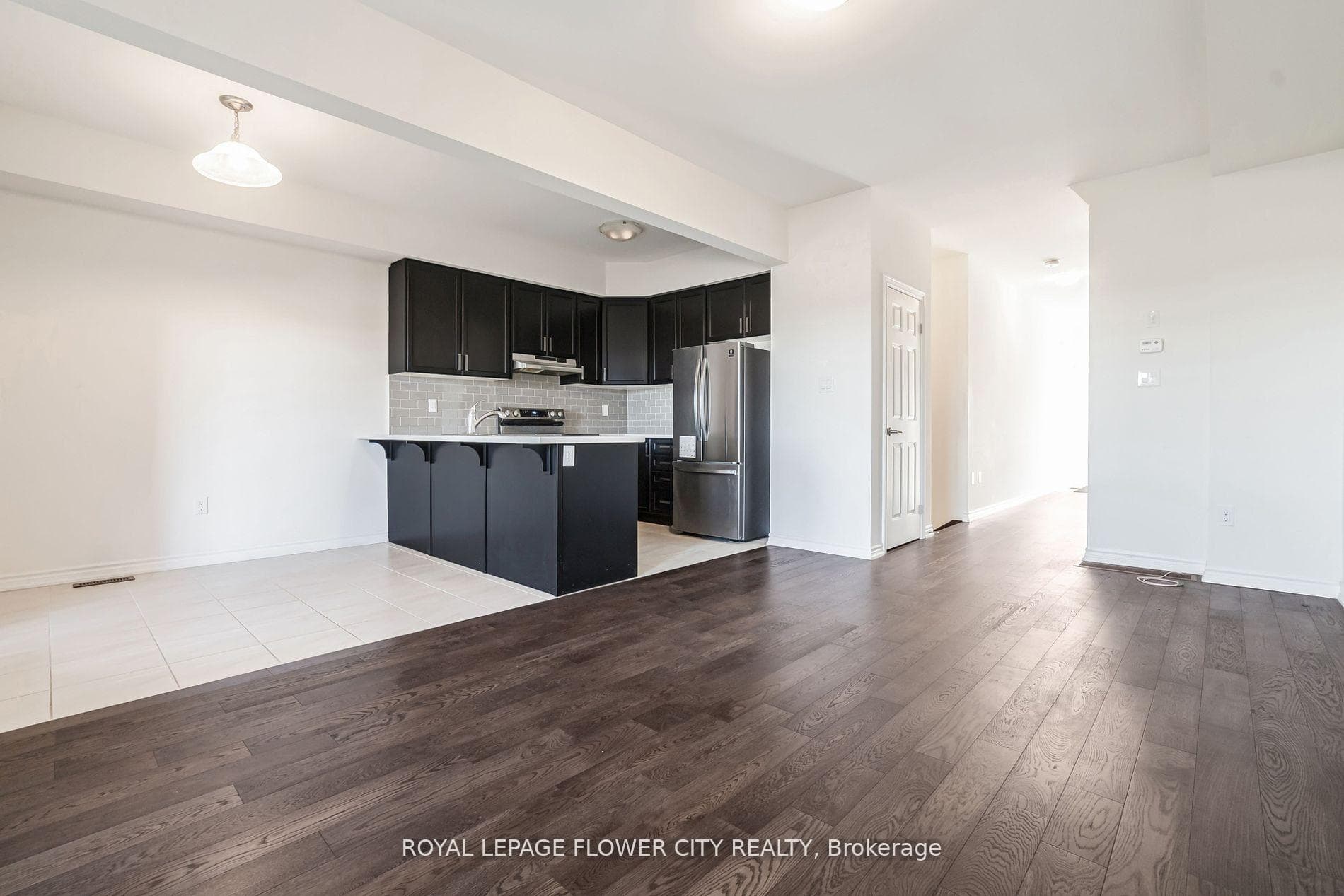152 Flagg Avenue photo 8