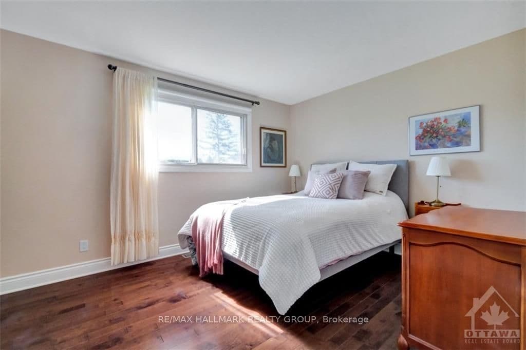 14 ASSINIBOINE Drive photo 18
