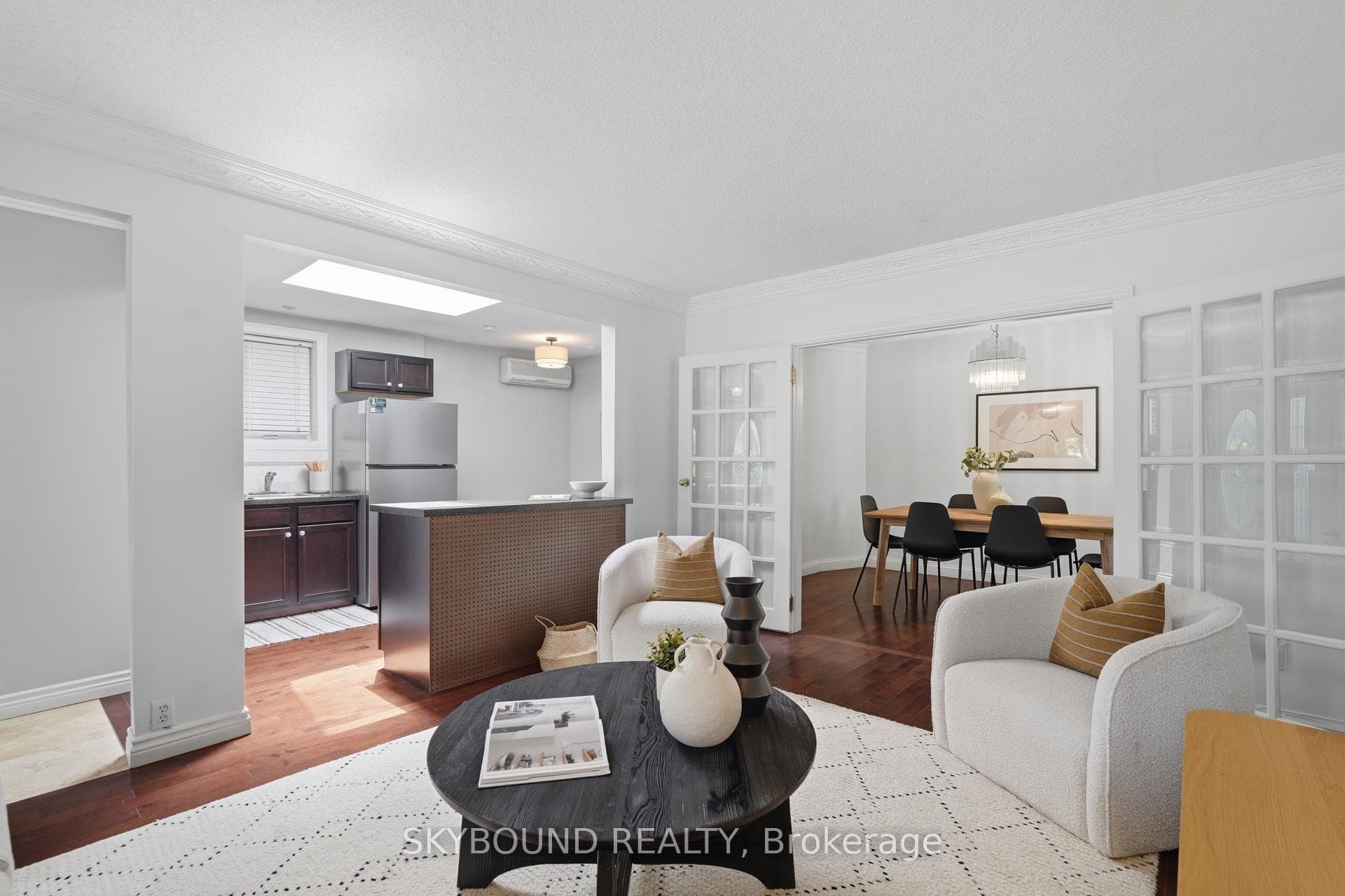358 Silverthorn Avenue photo 8