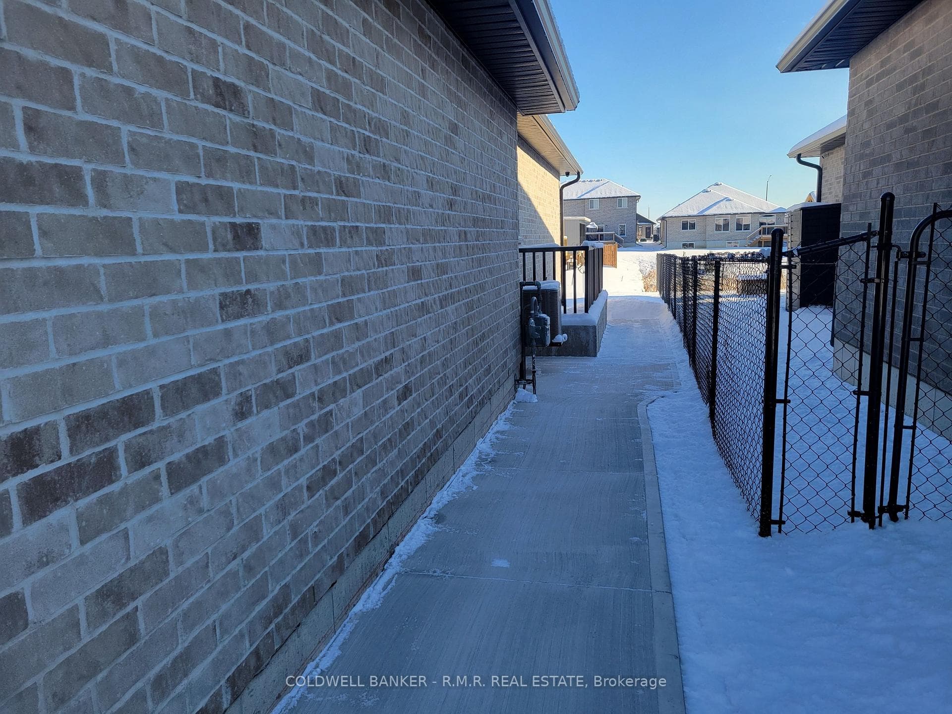 5 Mavety Court photo 4