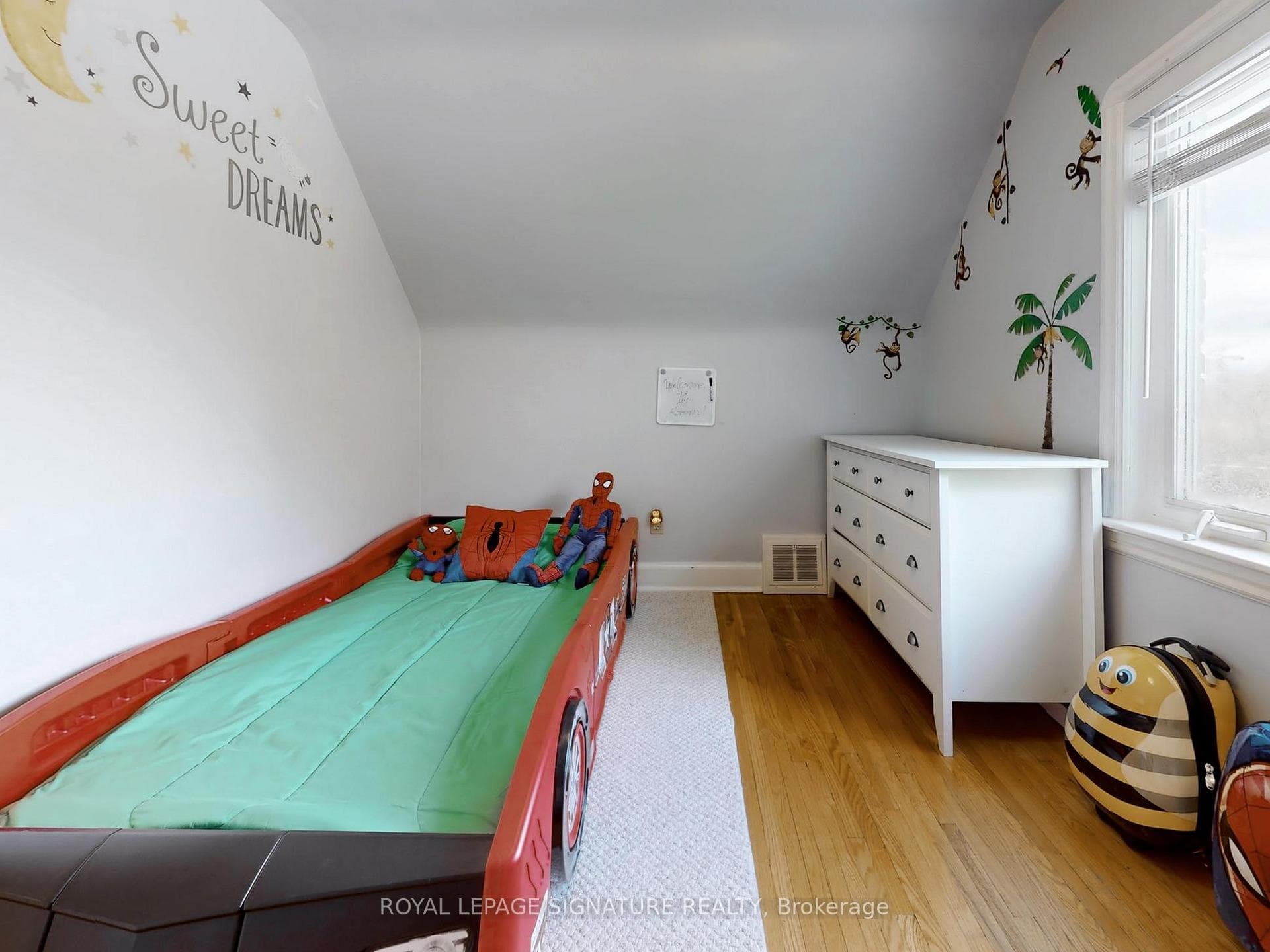 118 Moore Park Avenue photo 26