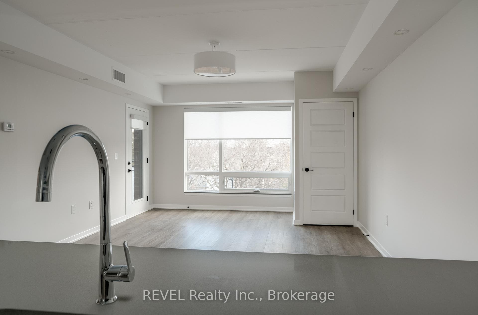 3998 Victoria Avenue Unit 309 photo 37