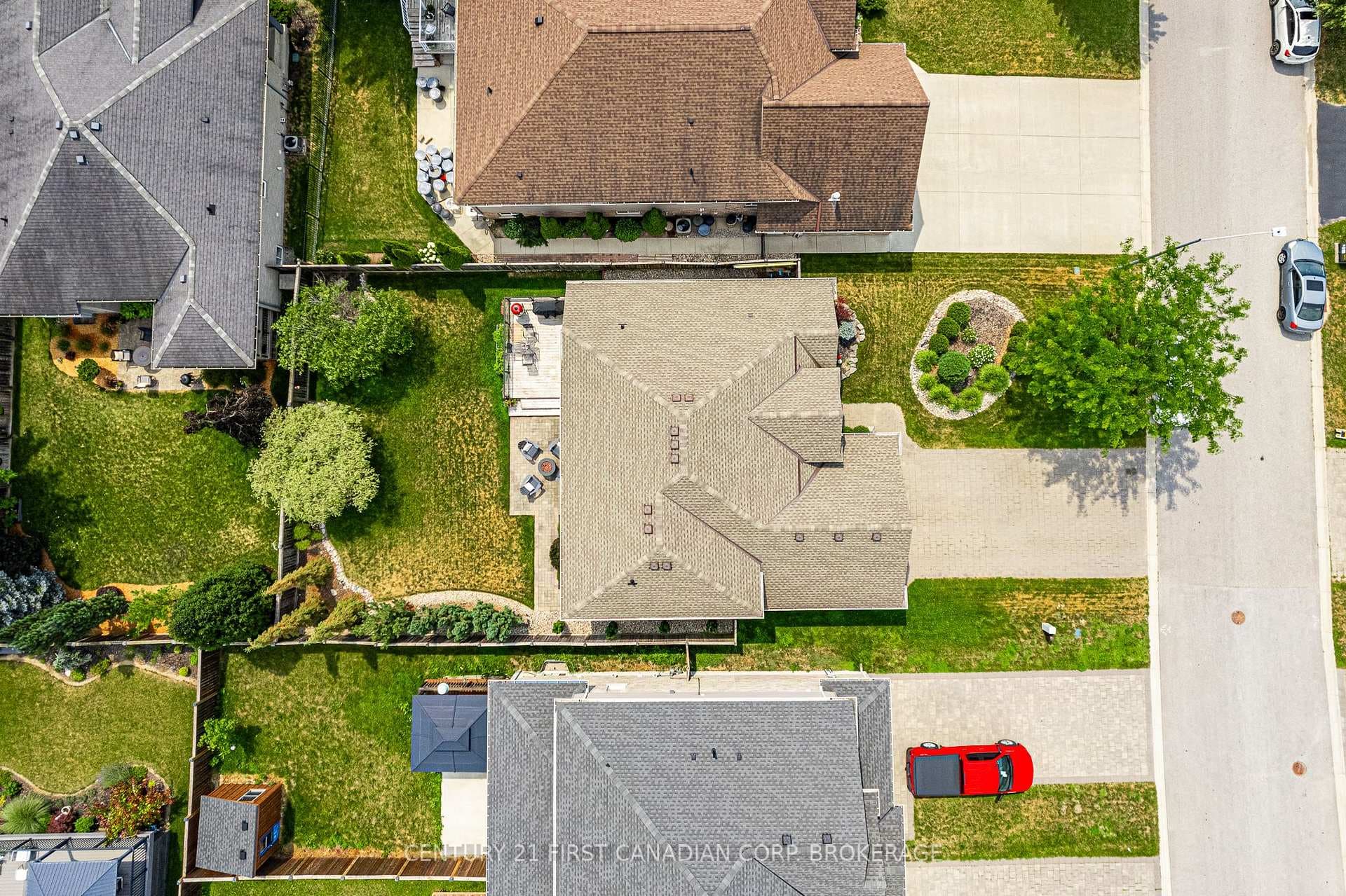 270 Boyd Boulevard photo 37