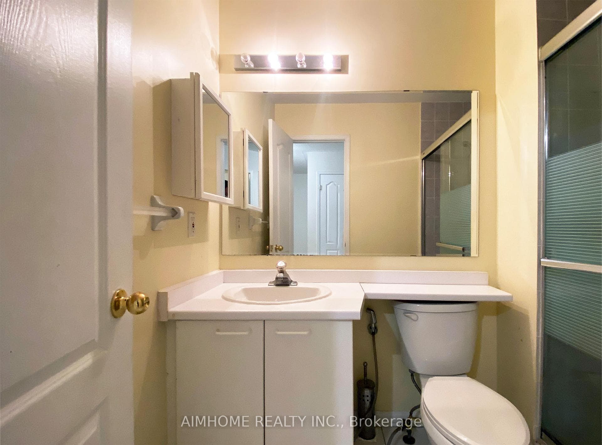 396 Bur Oak Avenue photo 8