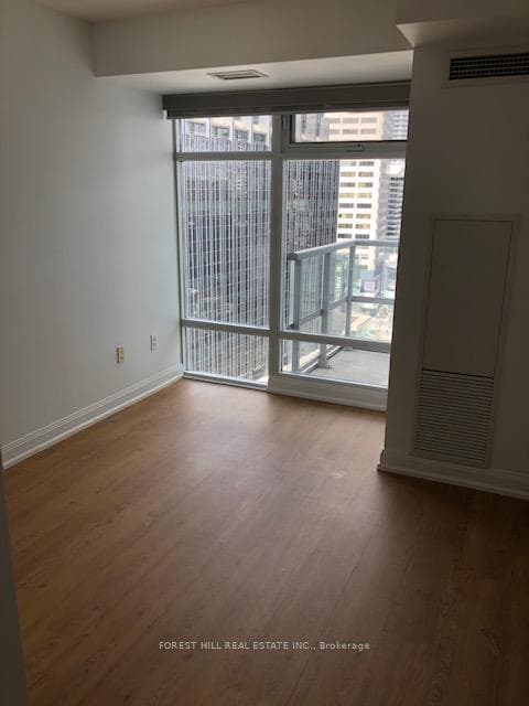 2181 Yonge Street Unit 1808 photo 5