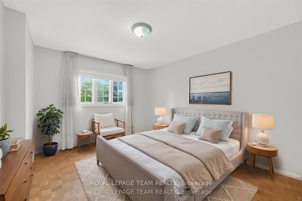 274 Breezehill Avenue photo 19