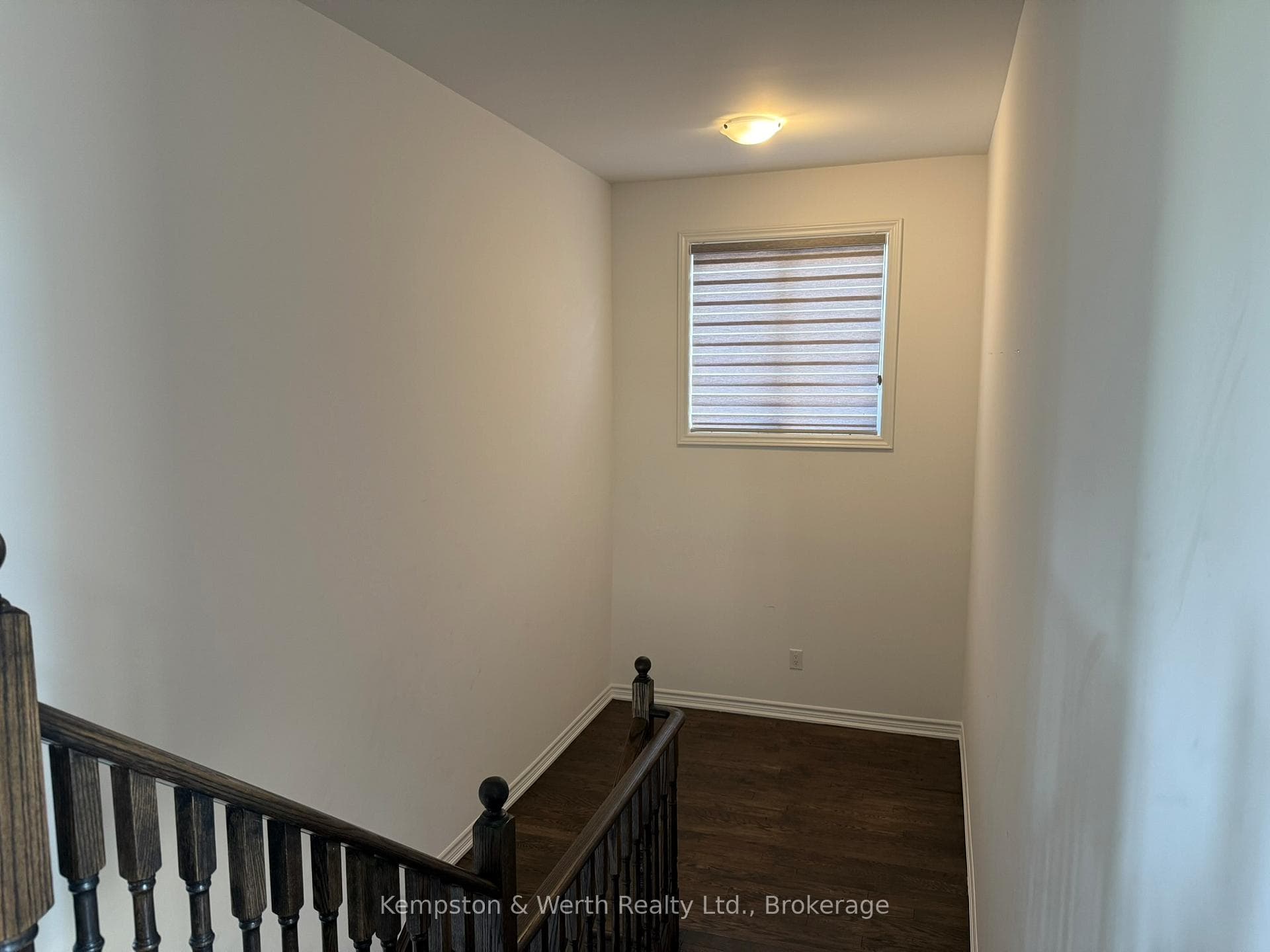 2 Mackenzie Street photo 16