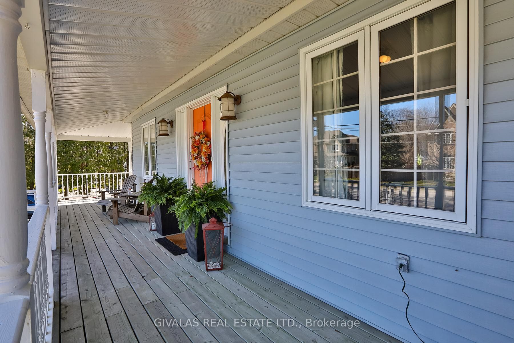 1758 Fairport Road photo 6