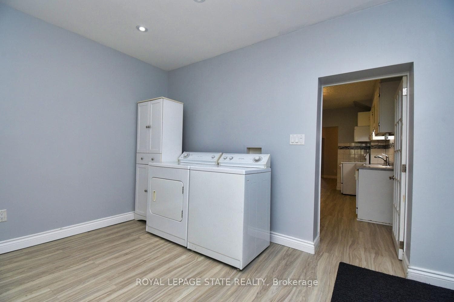86 Earl Street photo 35