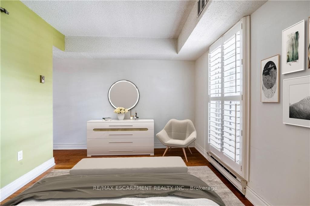 1225 North Shore Boulevard Unit 204 photo 10