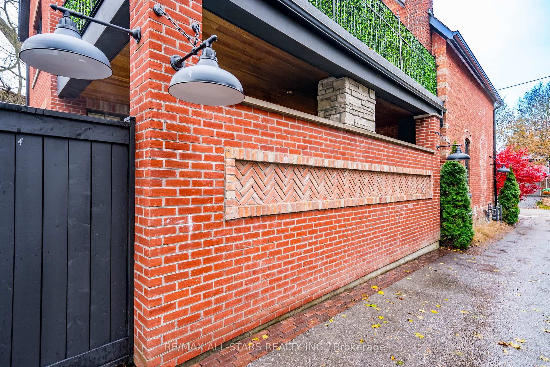 191 Rupert Avenue photo 34