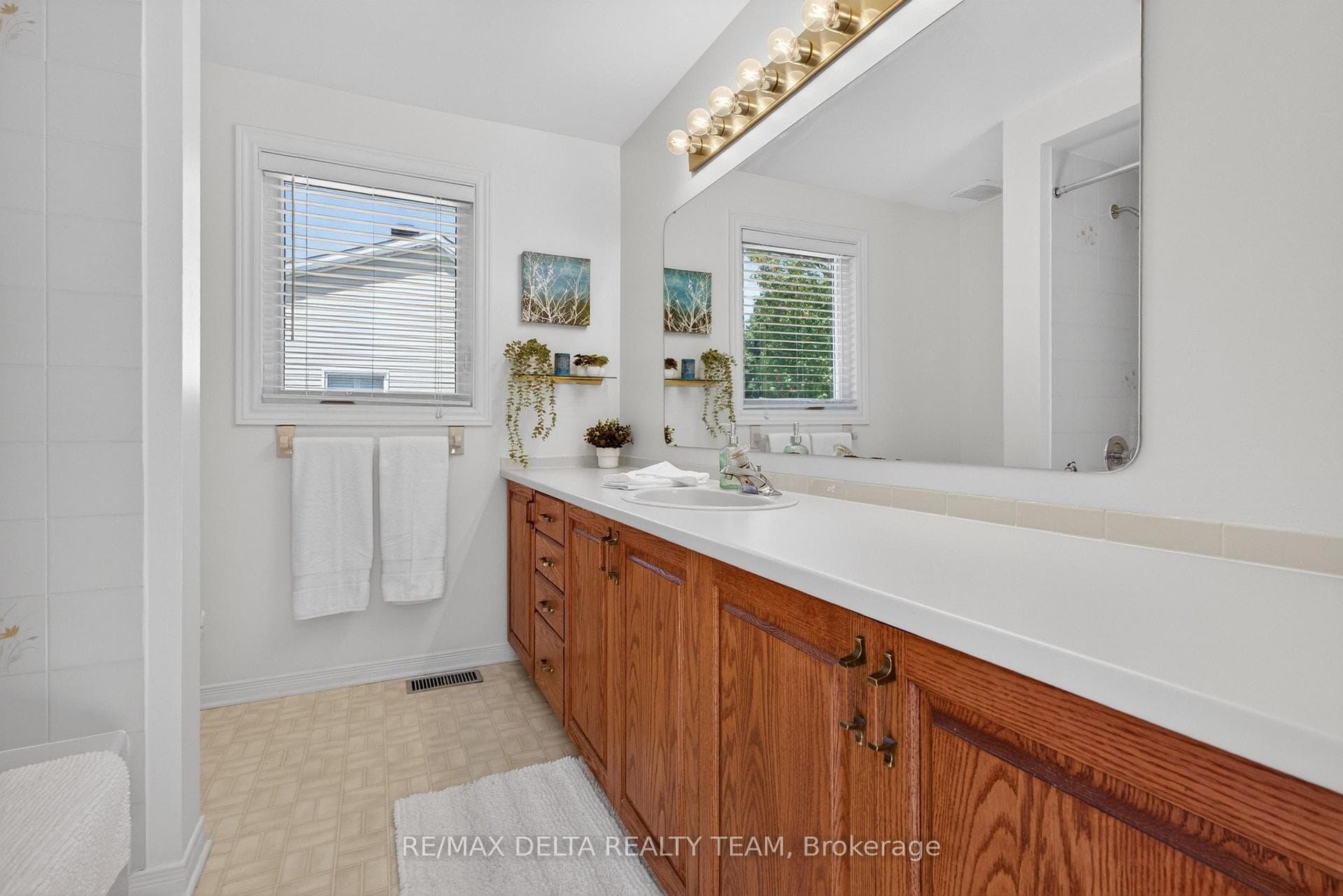 664 Thicket Way photo 30