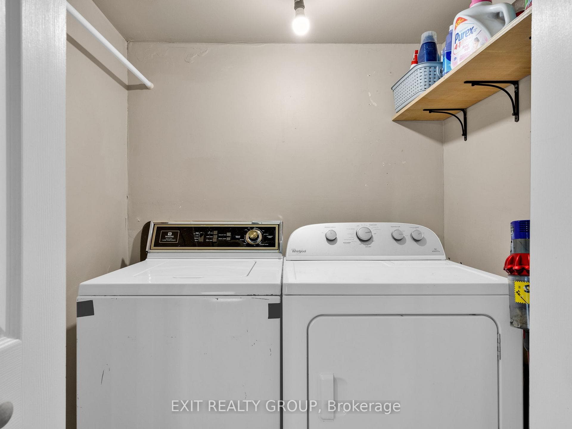 109 Prince Edward Street Unit B photo 16