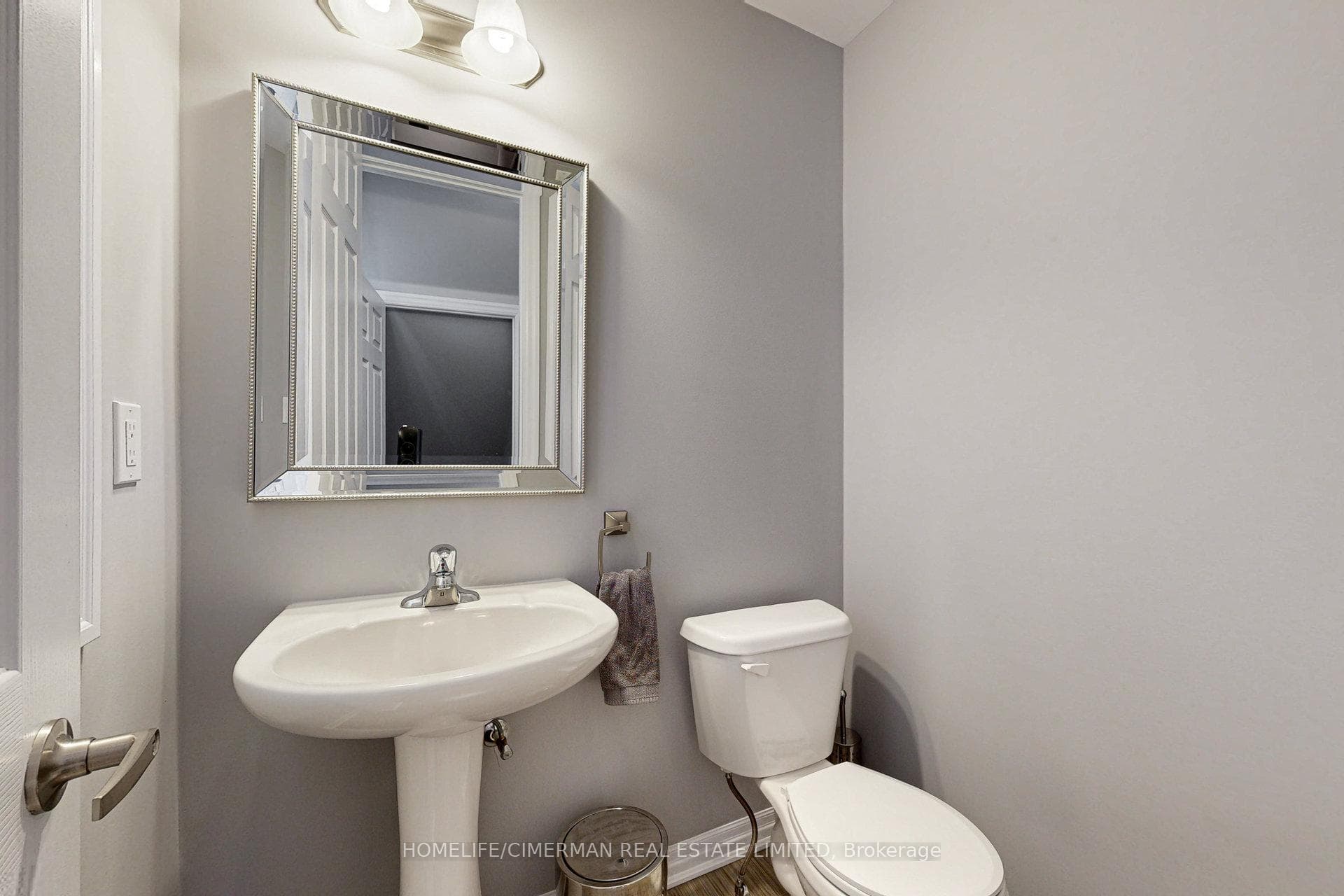 421 Leiterman Drive photo 16