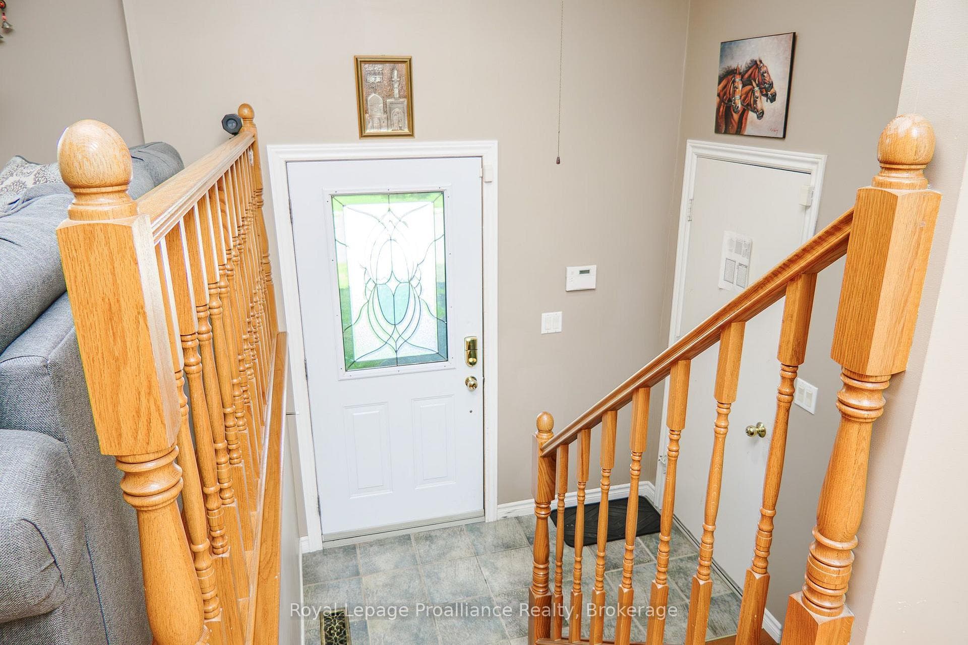 44 Ireland Drive photo 4