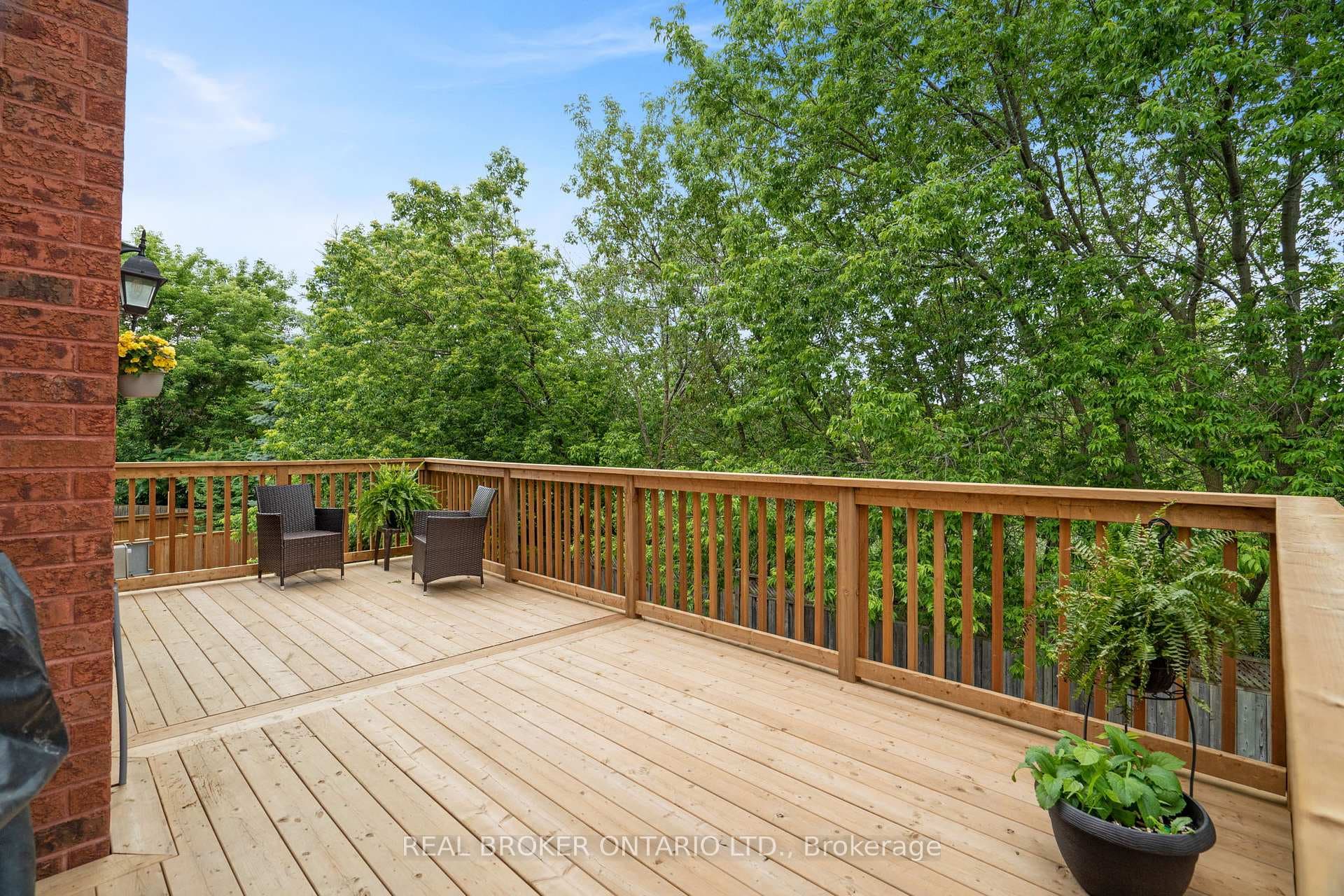 118 Bayview Avenue photo 20