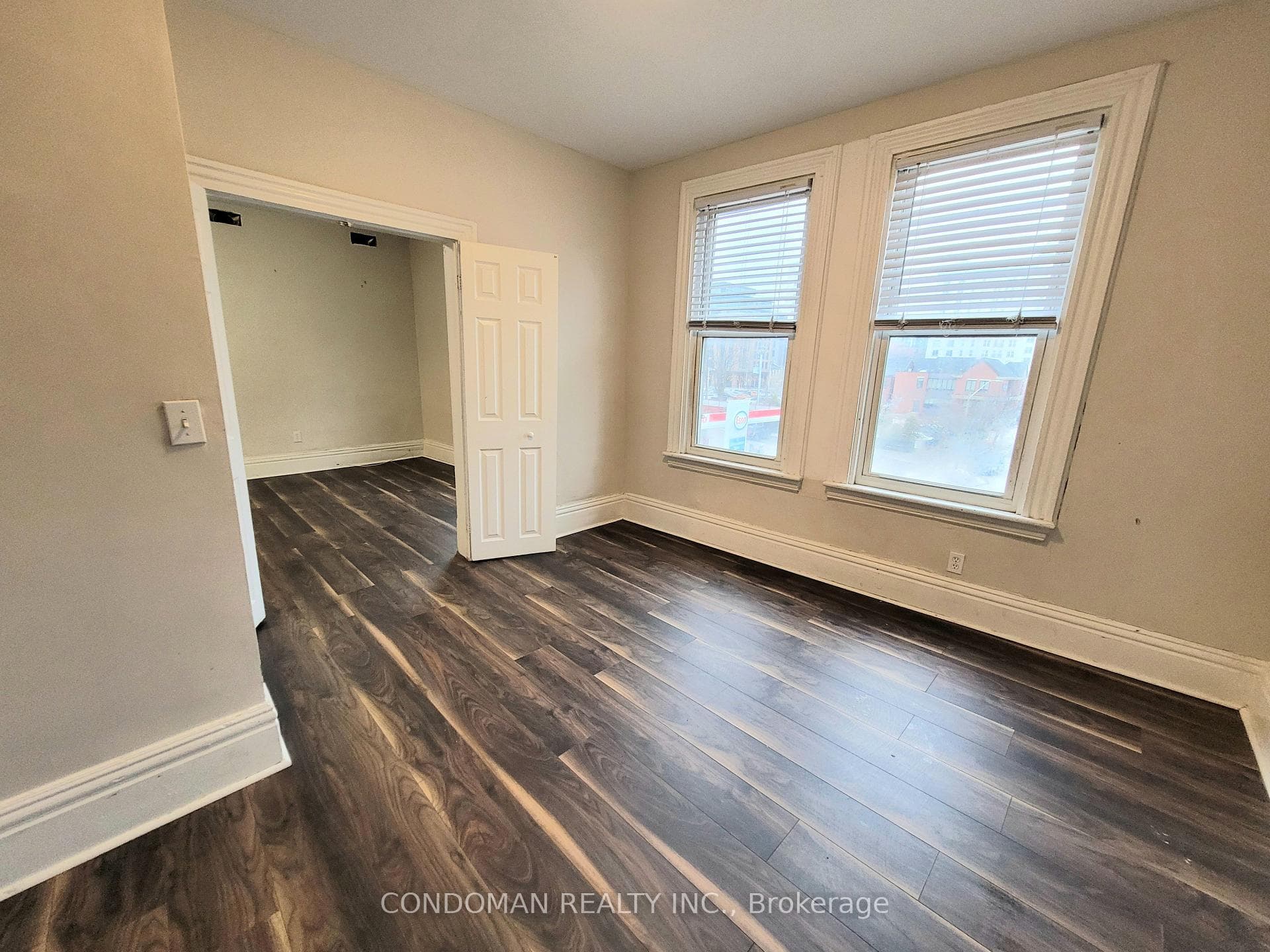 139 1/2 John Street Unit 6 photo 8