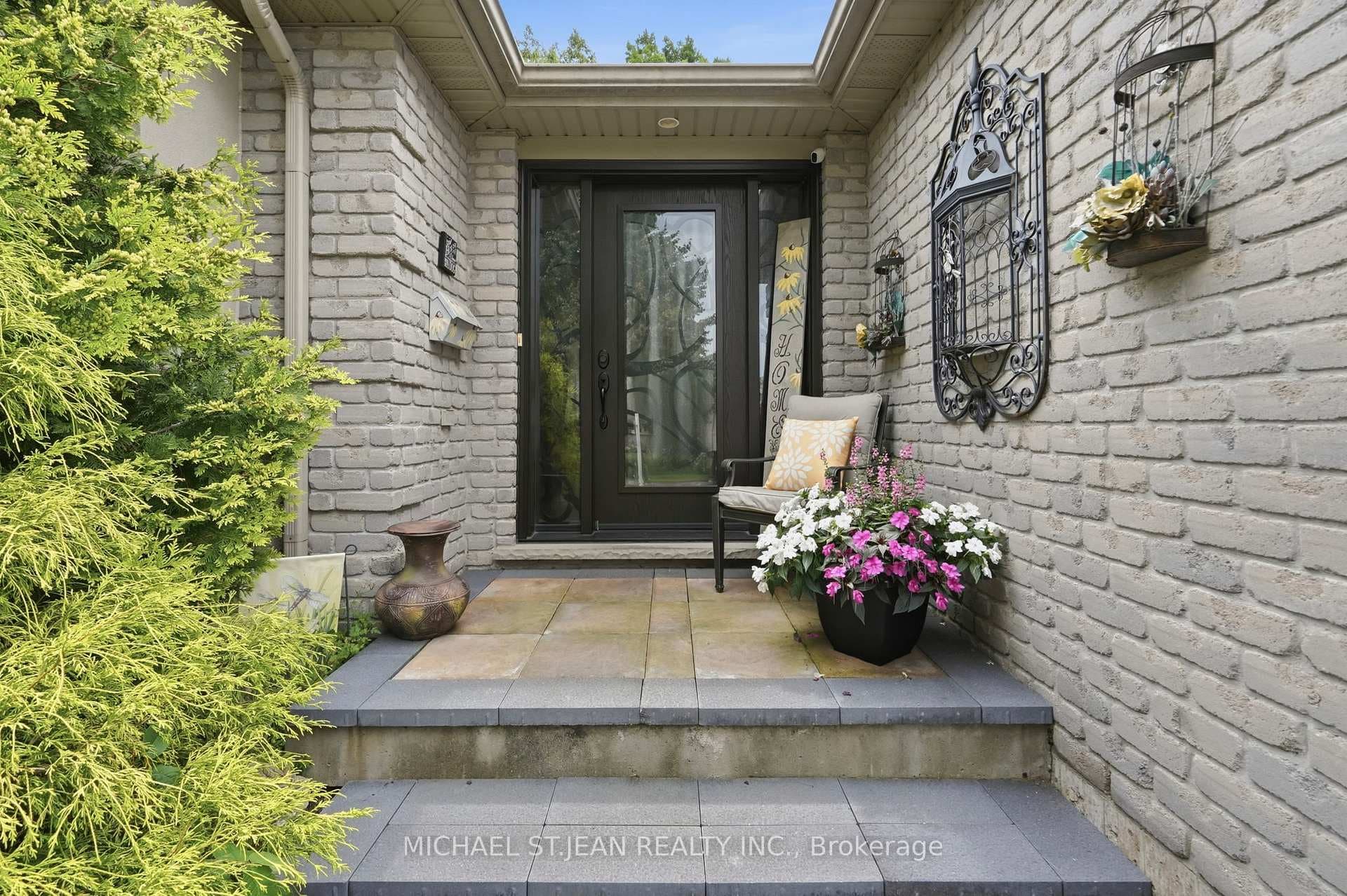34 Brooklyn Avenue photo 5