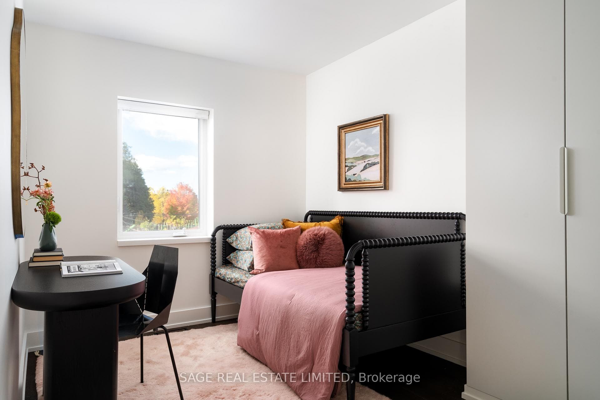 276 Oakwood Avenue photo 36