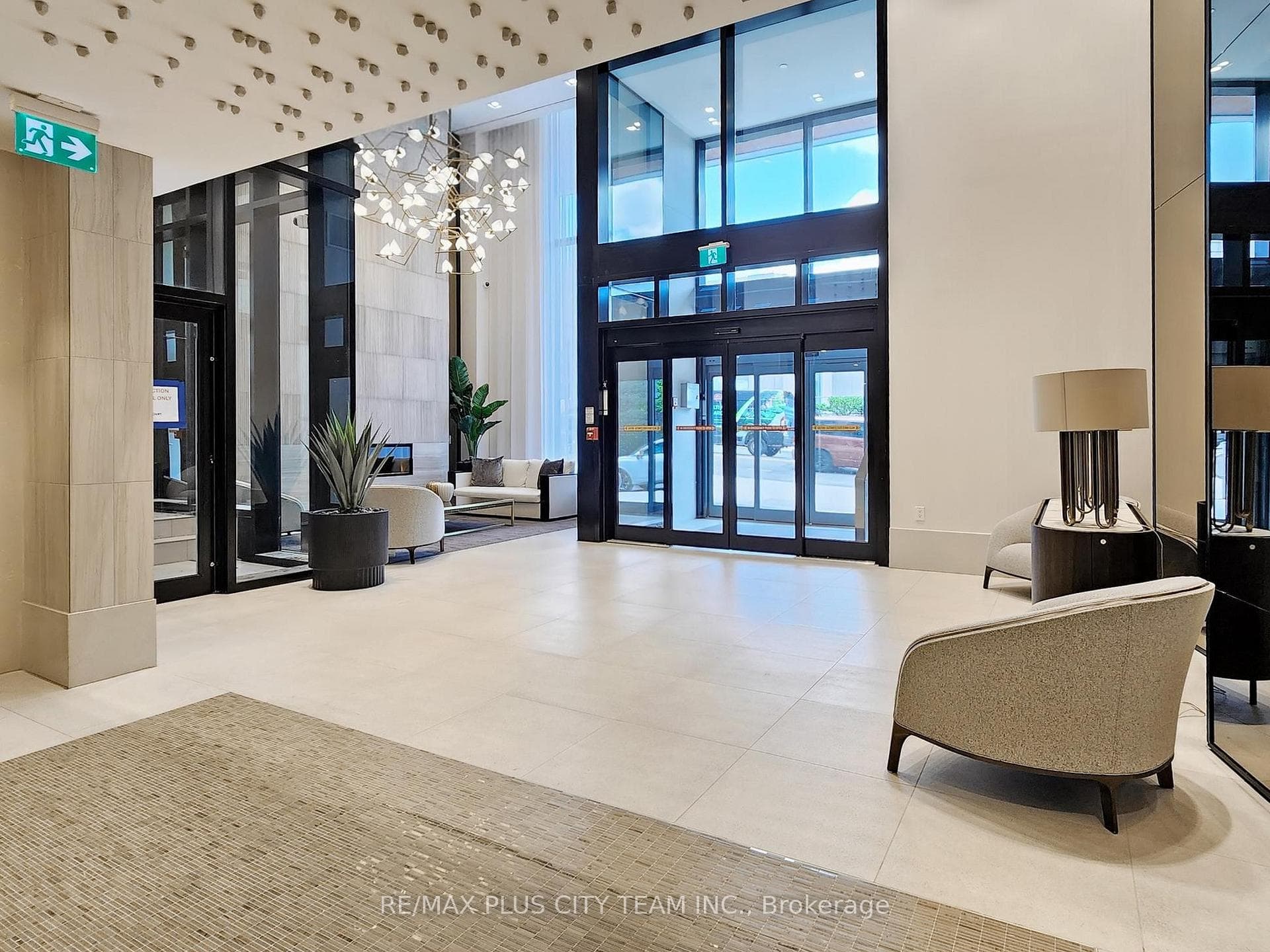 2020 Bathurst Street Unit 805 photo 10