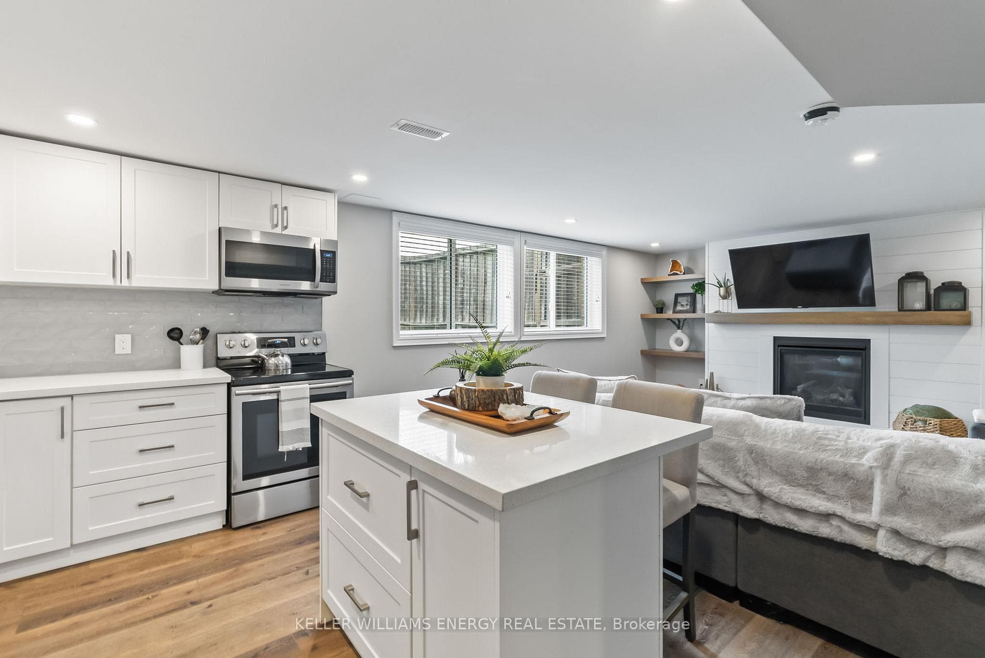 429 Arnhem Drive photo 24