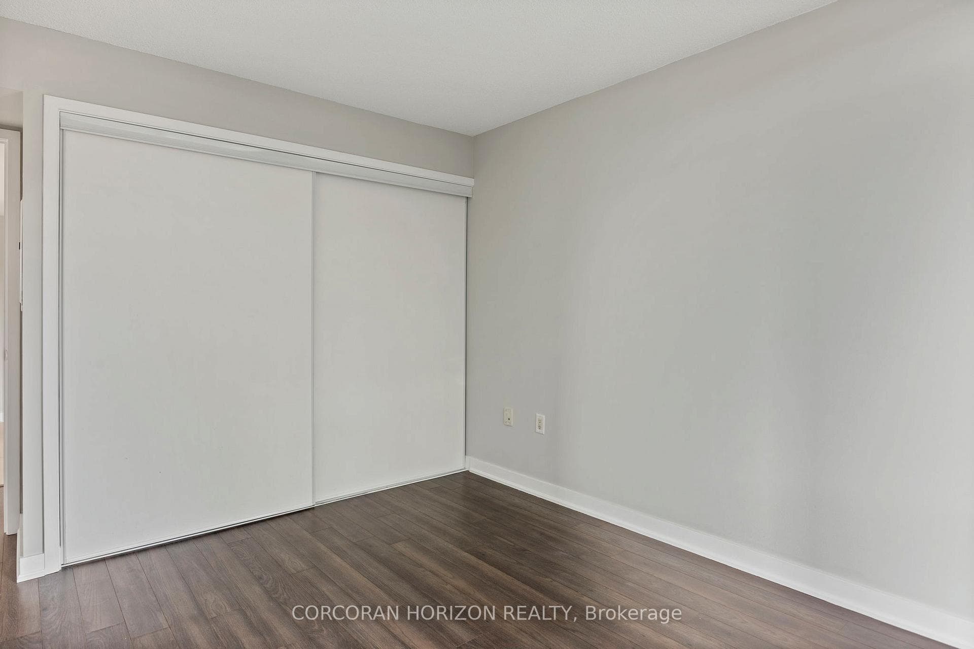 15 Brunel Court Unit 718 photo 27