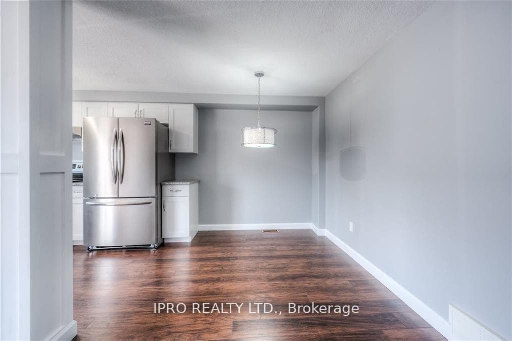 298 Activa Avenue photo 6