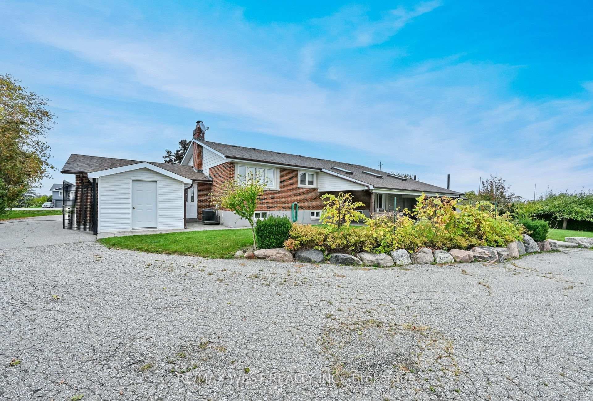 12370 Creditview Road photo 42