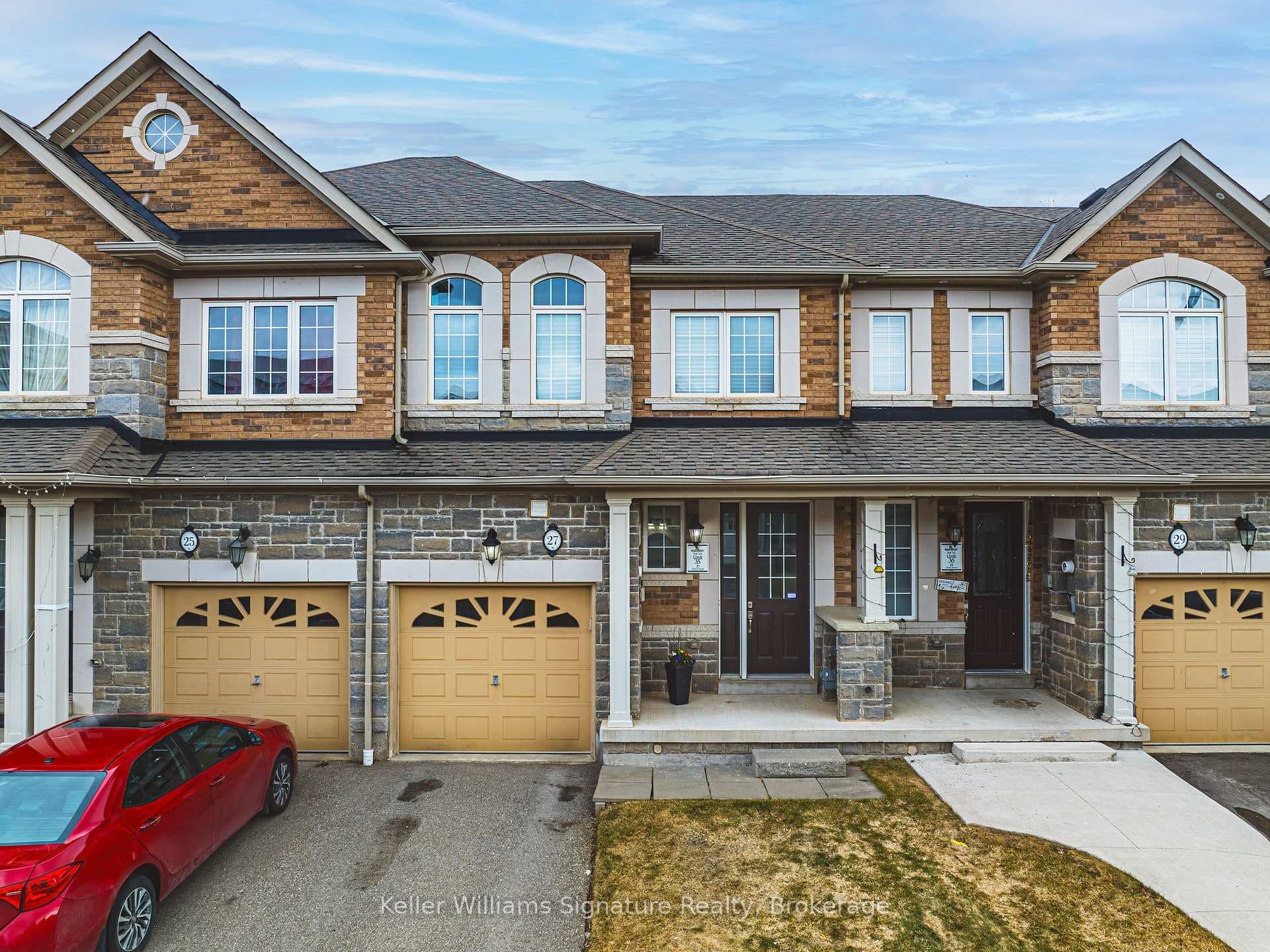 27 Dufay Road photo 1