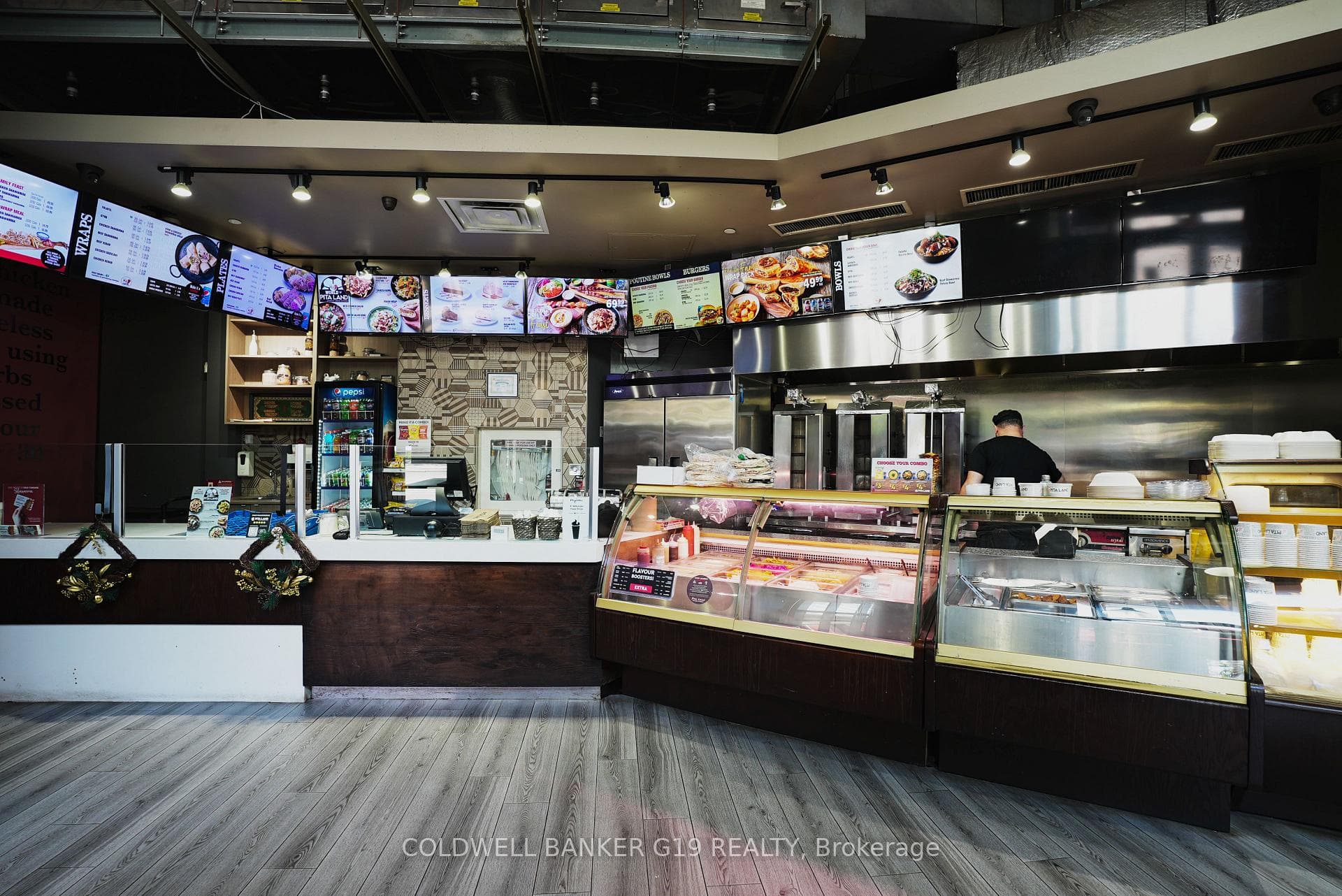 155 Dundas Street photo 5