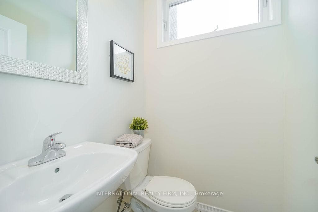 26 Fieldway Road Unit 39 photo 16