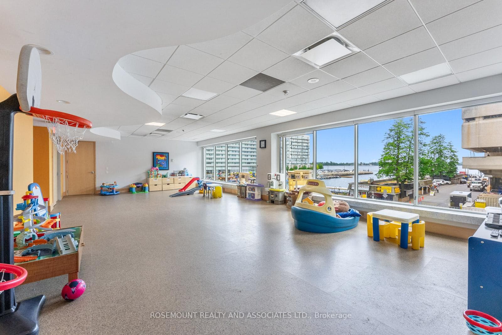 10 Queens Quay Unit 1005 photo 30