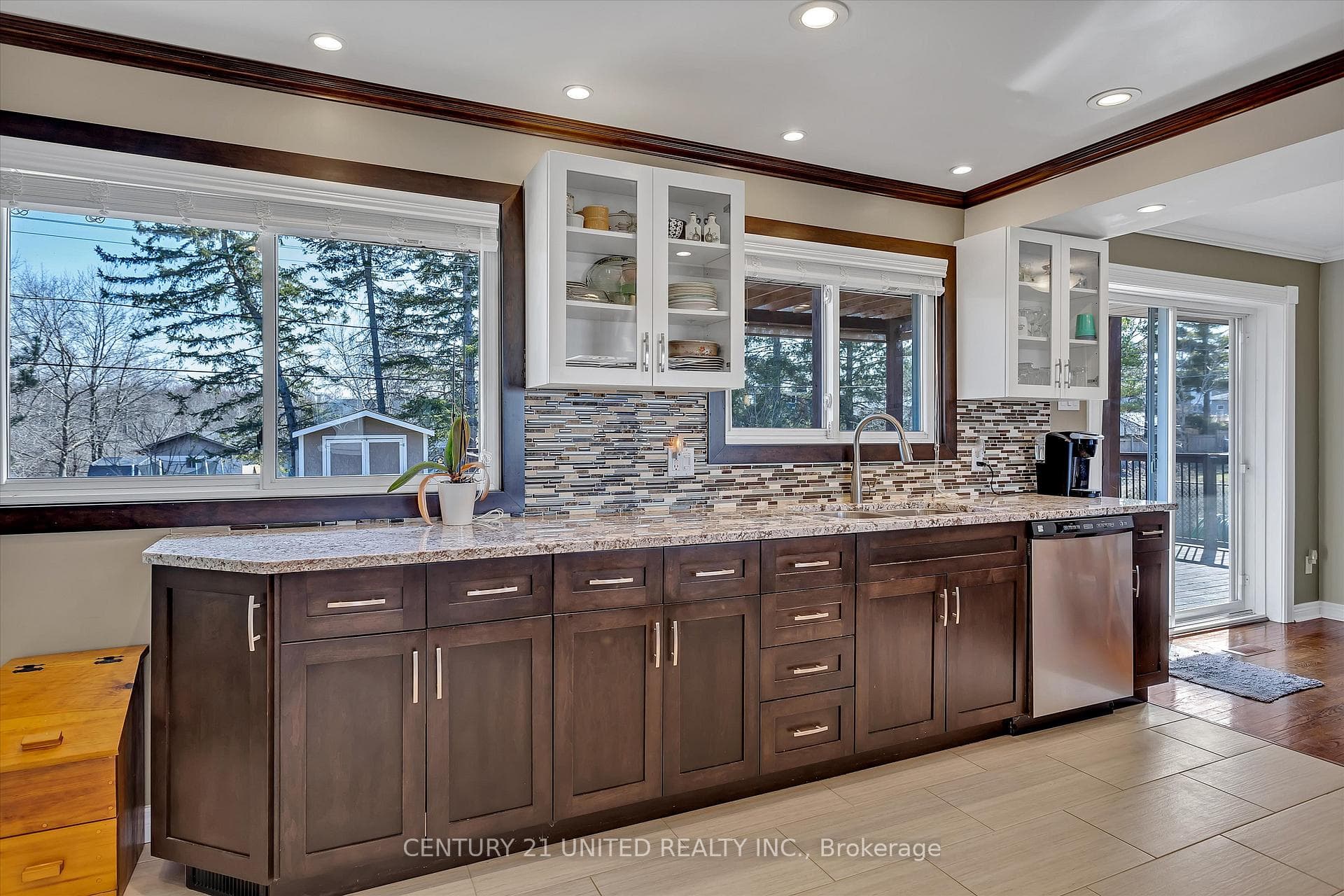 1655 Base Line Road photo 8