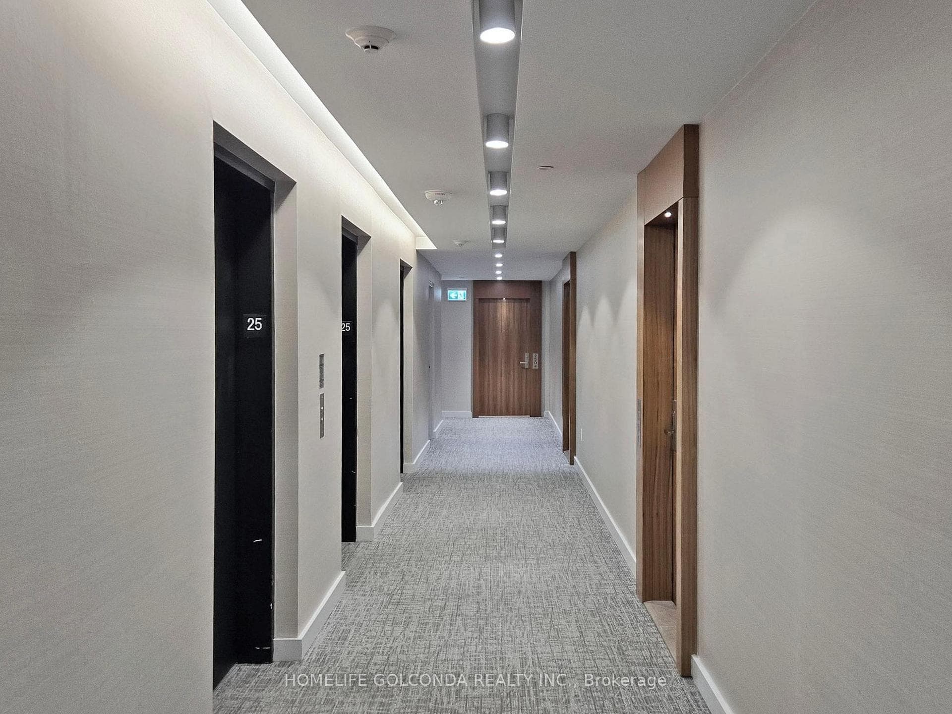 15 Queens Quay Unit 2509 photo 40