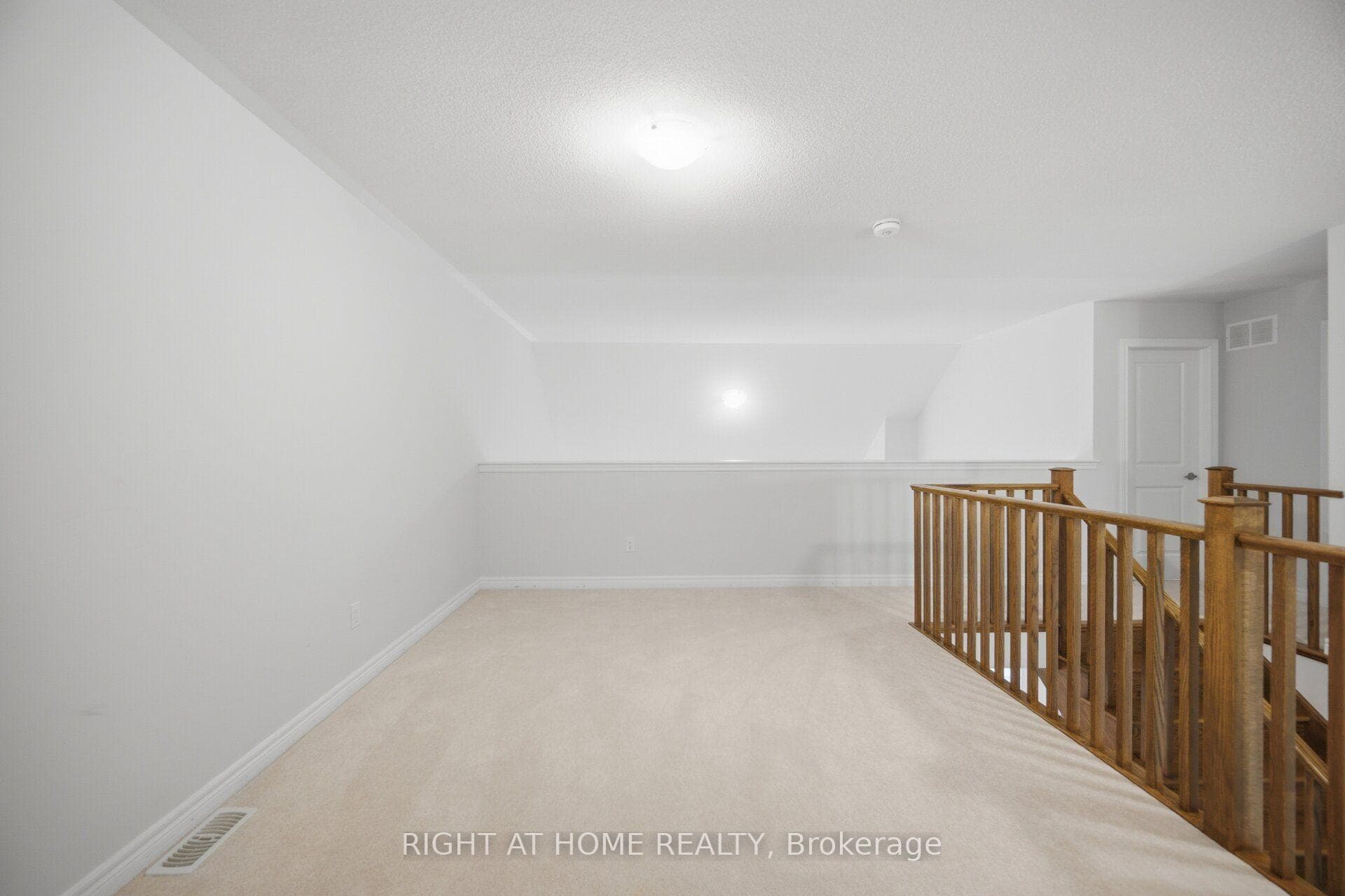 41 Overlea Drive photo 31
