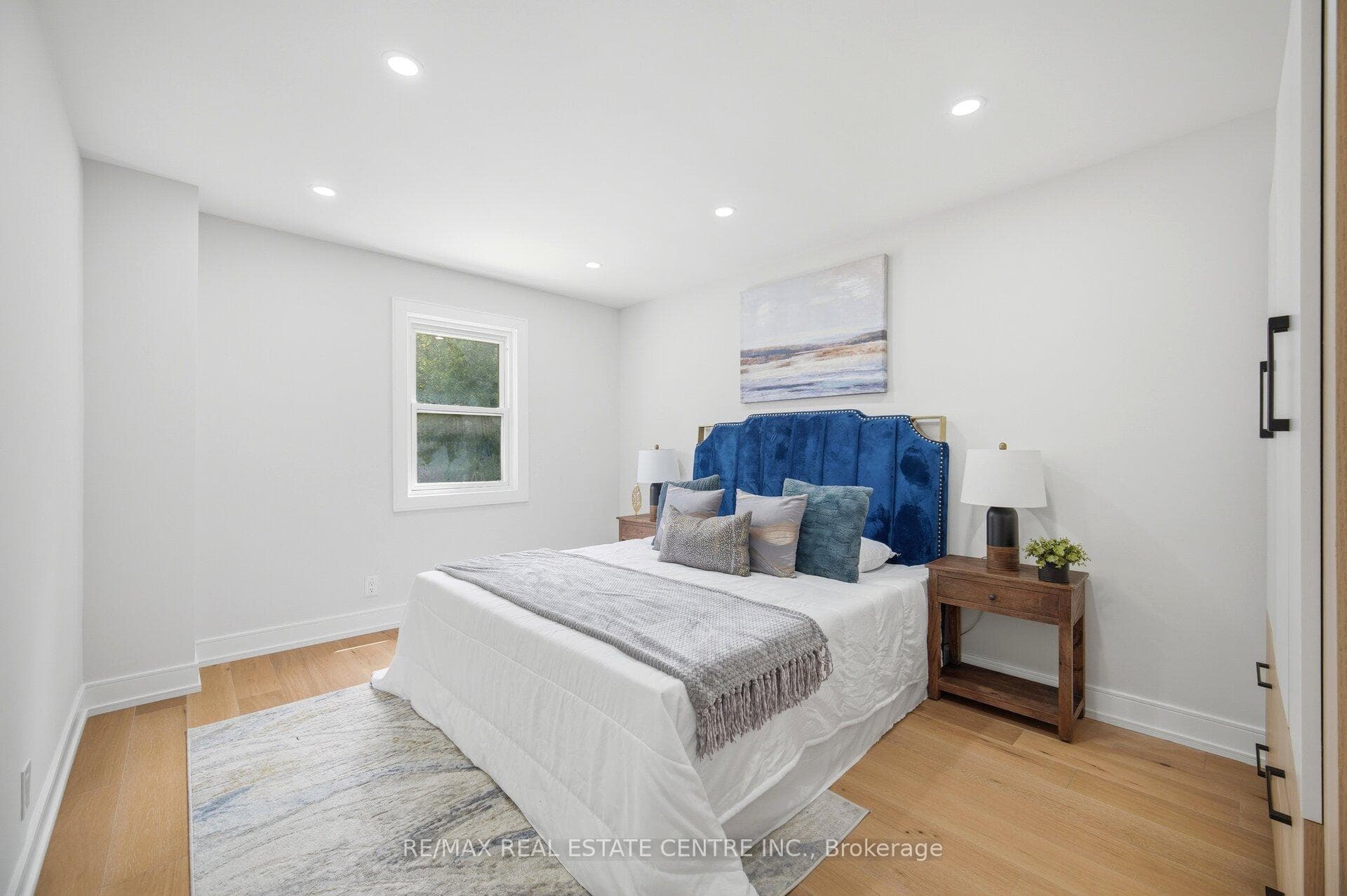 109 Glencrest Boulevard photo 11